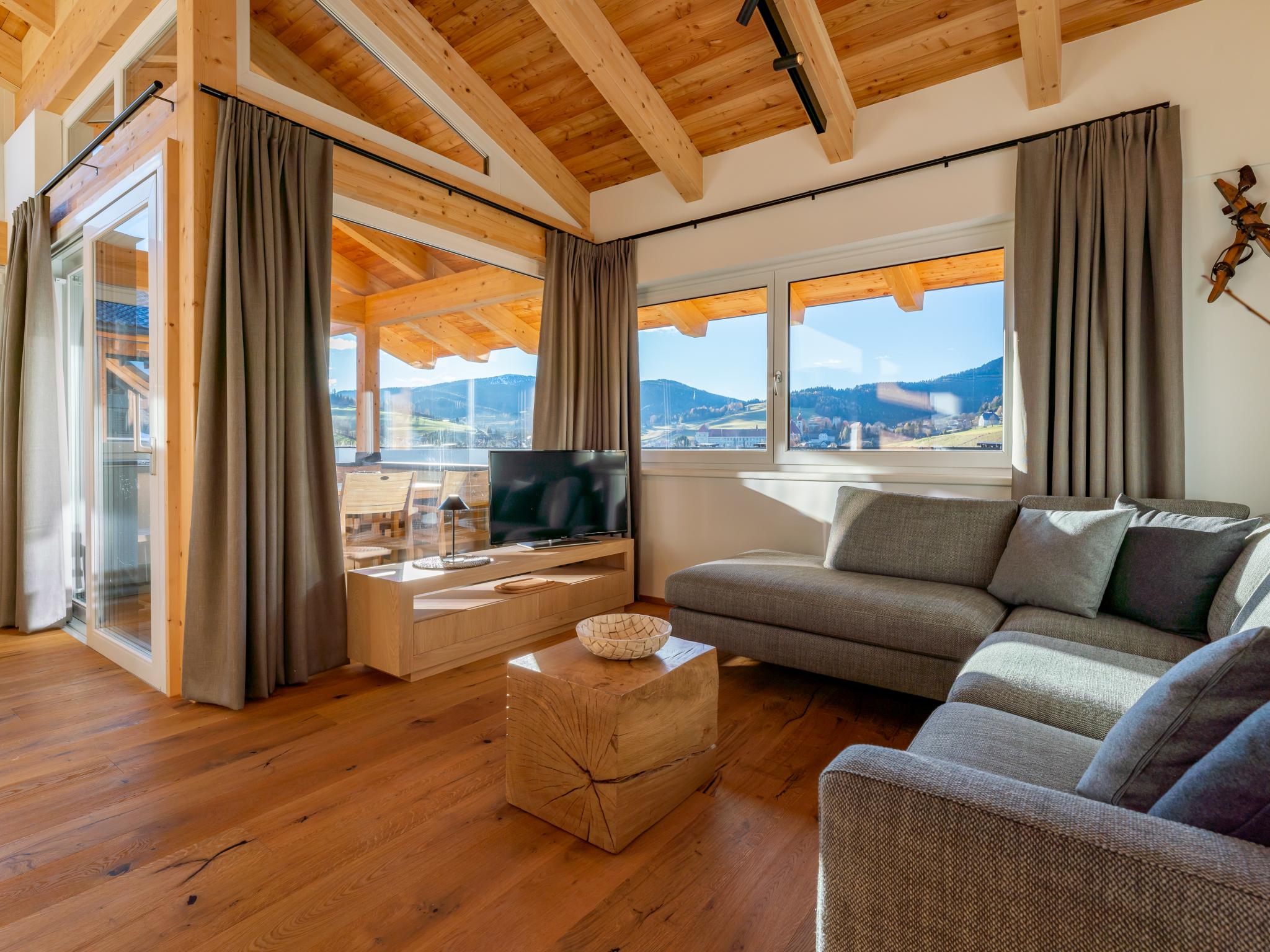 Living area at Grebenzen Eiszeit Lodge in Sankt Lambrecht