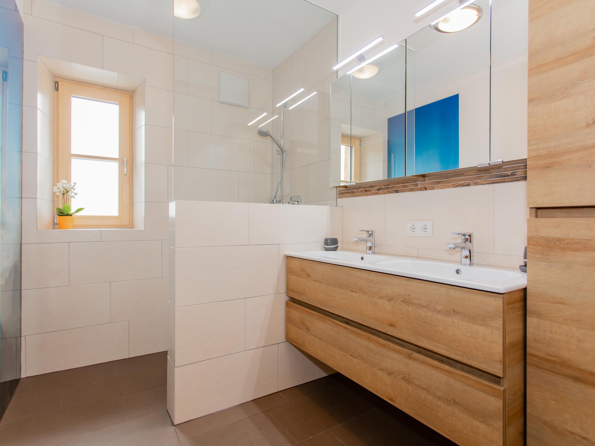 Outdoor terrace and views at Das Rendlgut Top 3 in Lofer