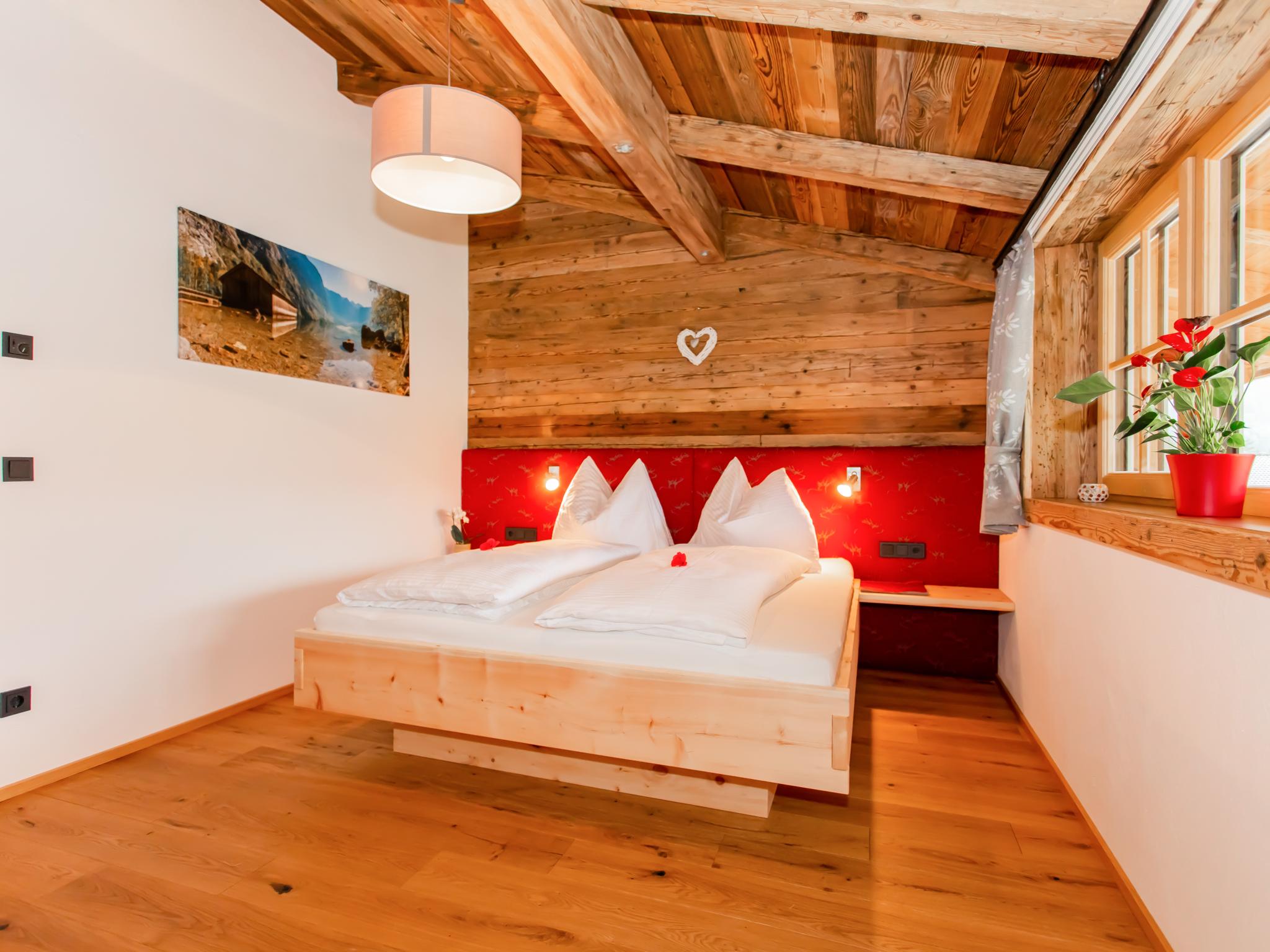 Modern kitchen at Das Rendlgut Top 4 in Lofer