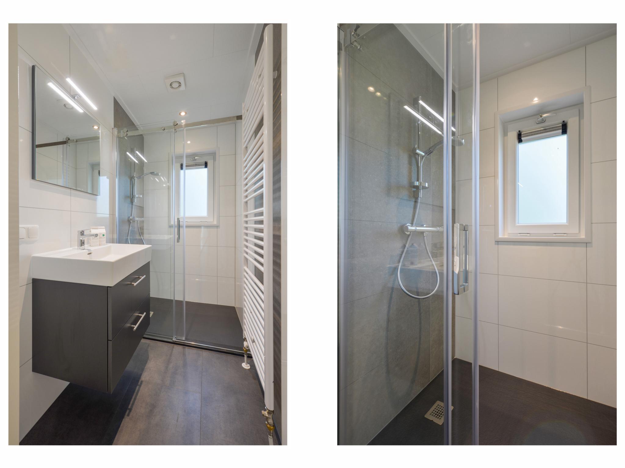 Swimming pool area at Onderduikershol in Zorgvlied