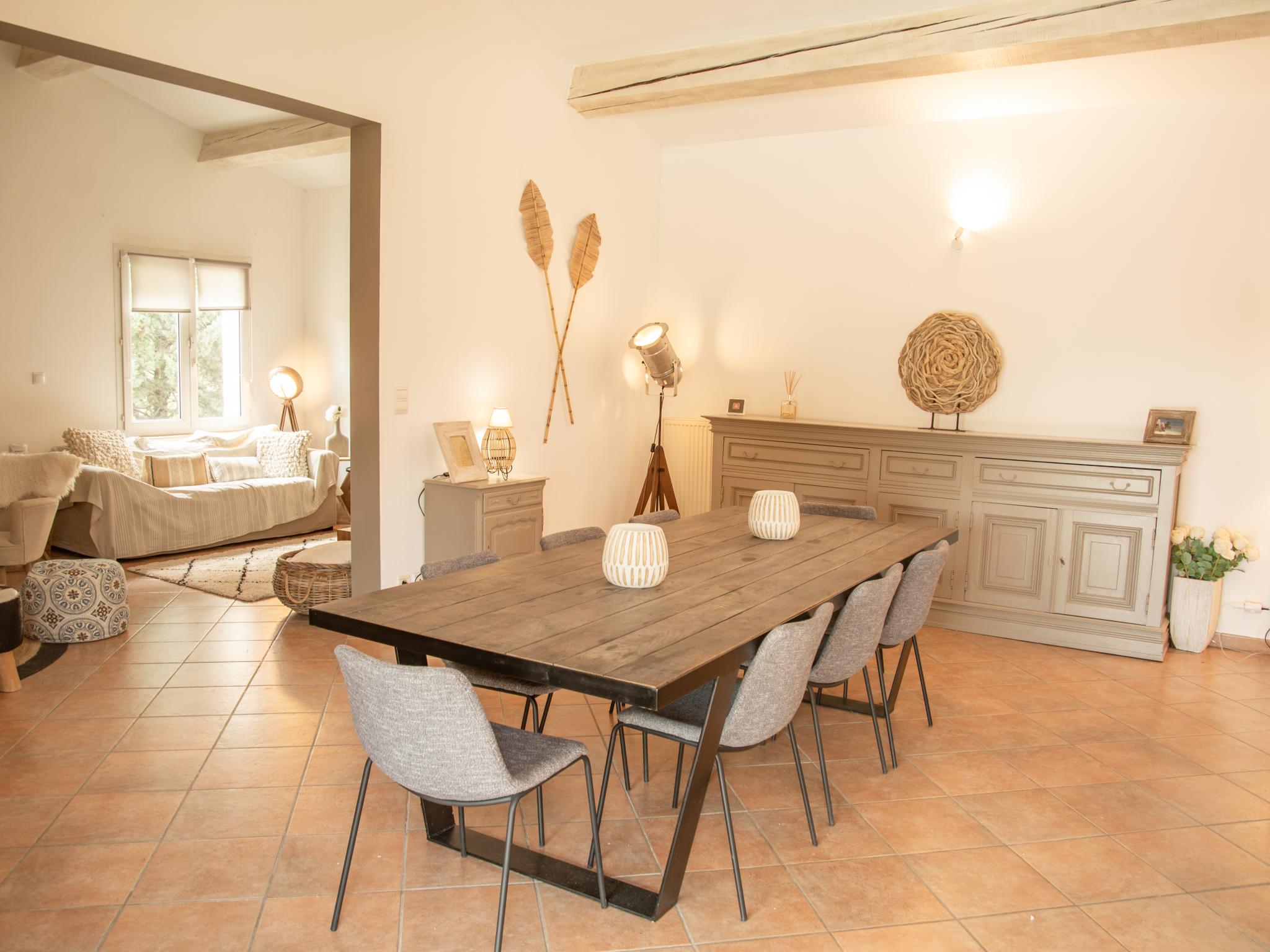 Swimming pool area at La Roque in La Roque-sur-Pernes