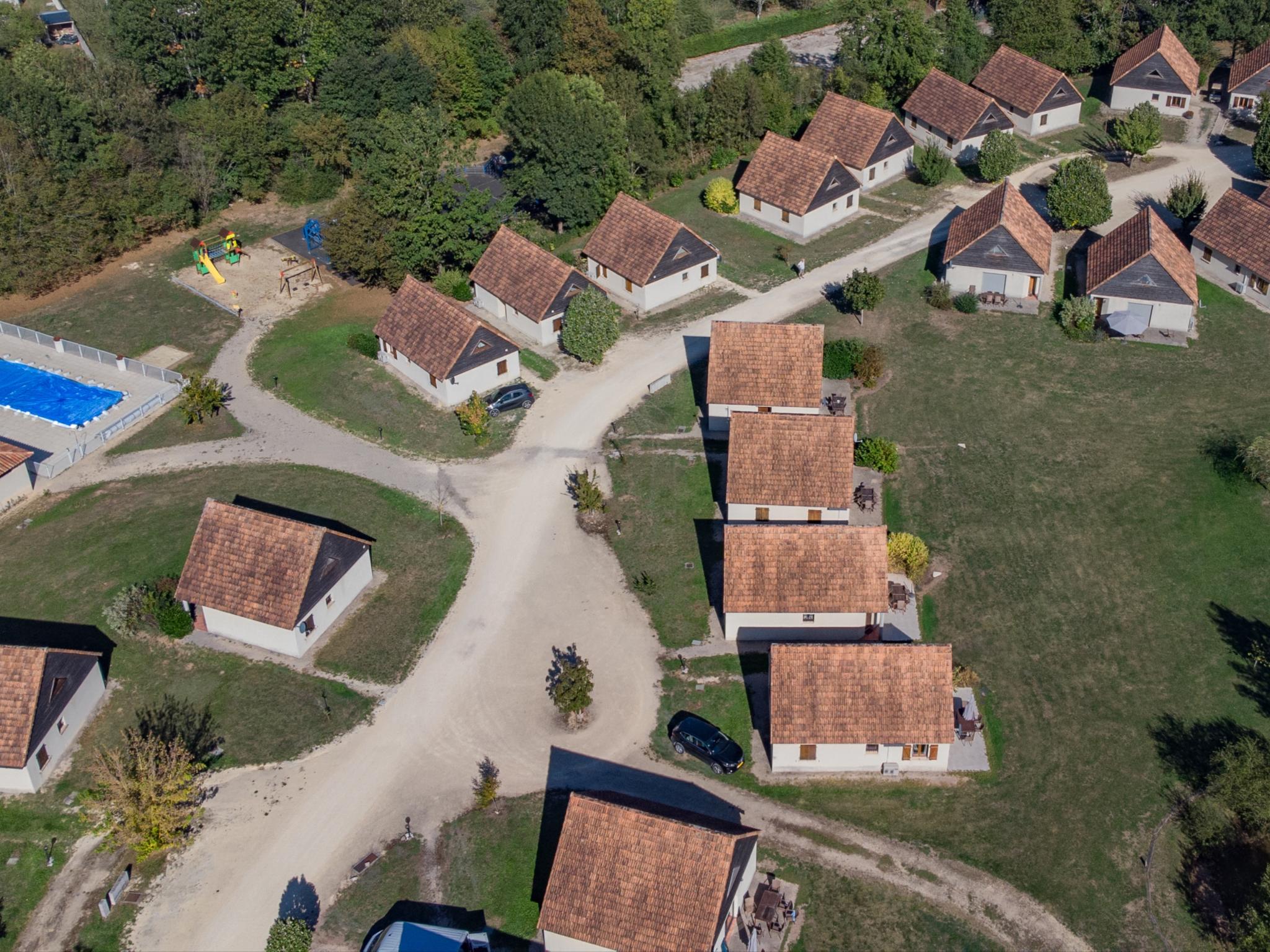 Bathroom facilities at Lac Bleu 25 in Lacapelle Marival