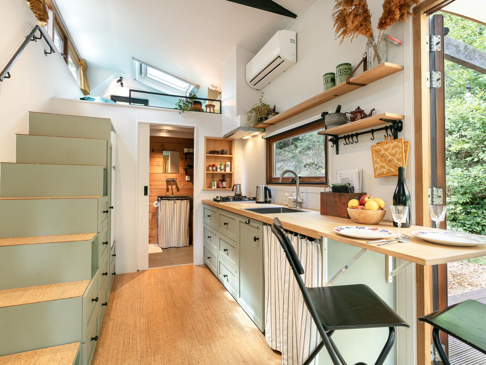 Bedroom with comfortable beds at Bij ons Tinie in Uden