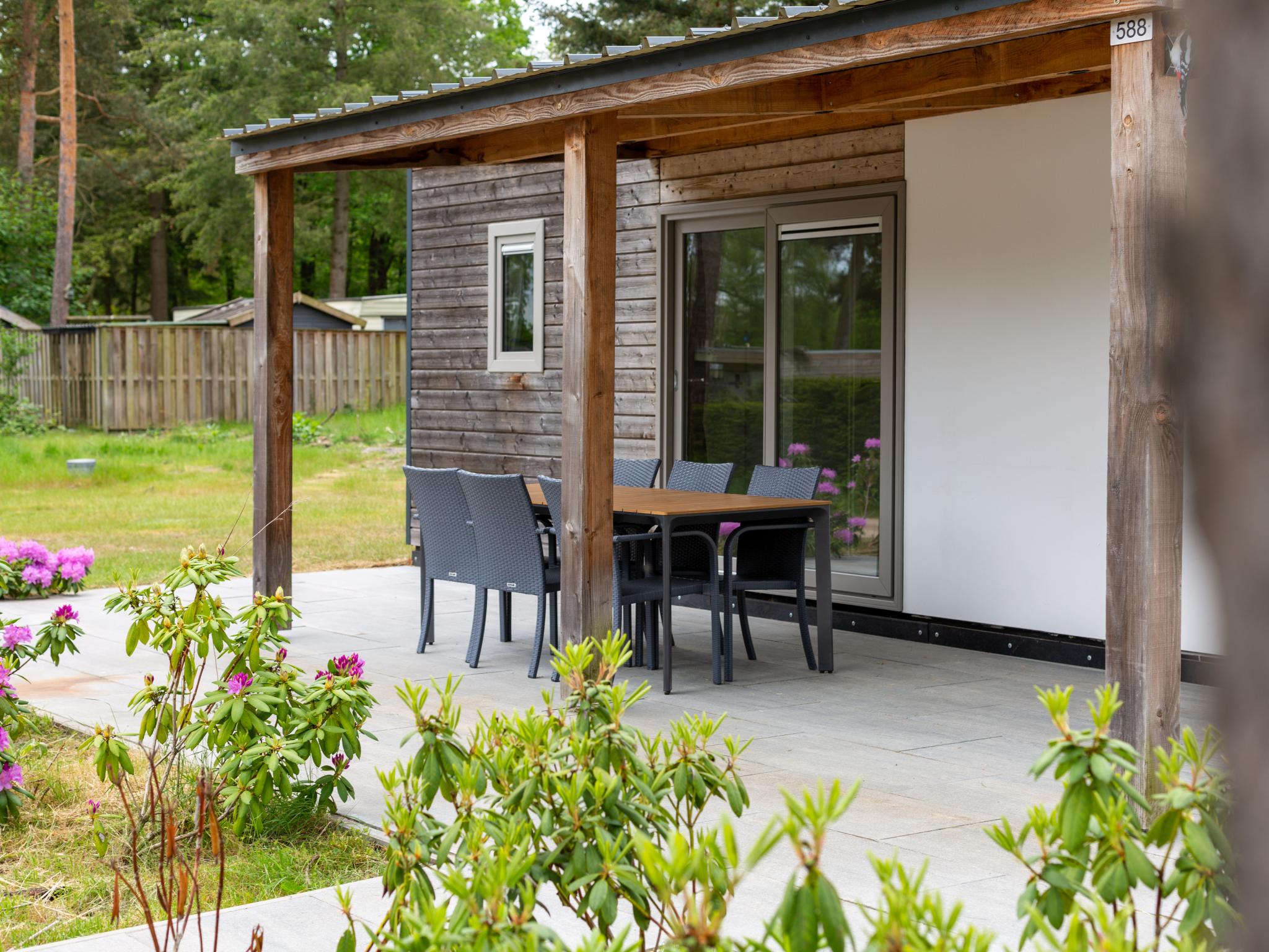 Living area at Woodlodge XL 588 in Vessem