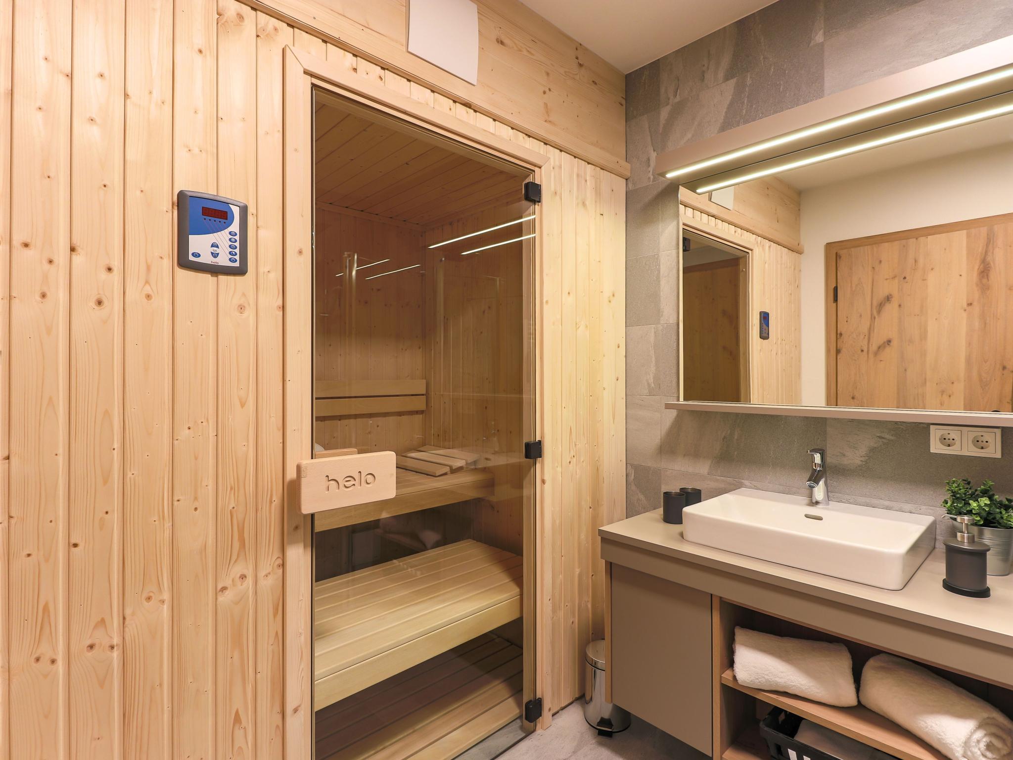 Bathroom facilities at Kitzbüheler Alpenlodge Top A2 und A3 in Mittersill