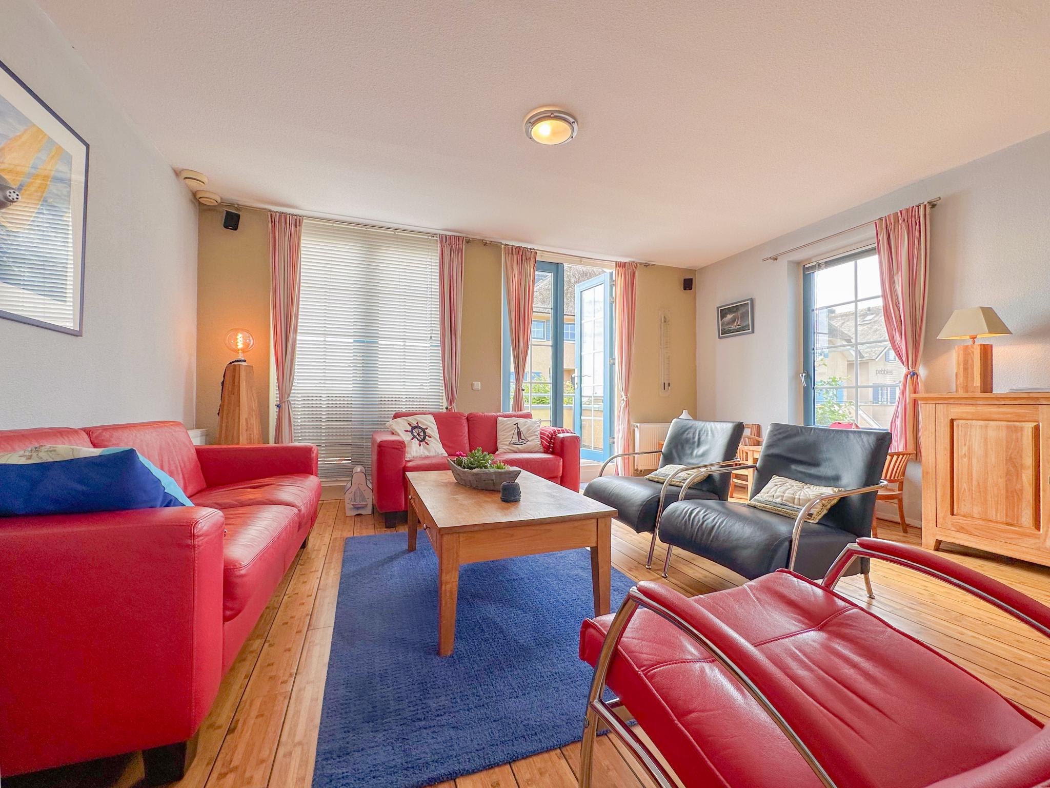 Bedroom with comfortable beds at Aquamarijn in Stavoren