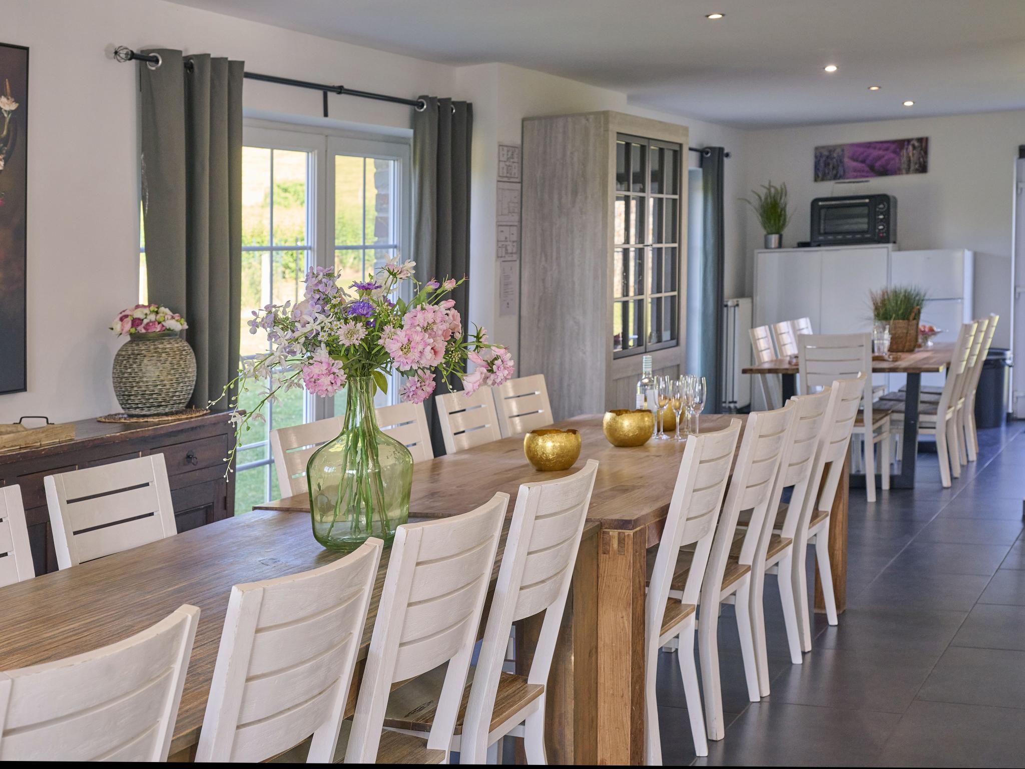 Modern kitchen at Sur les Thiers in Lierneux