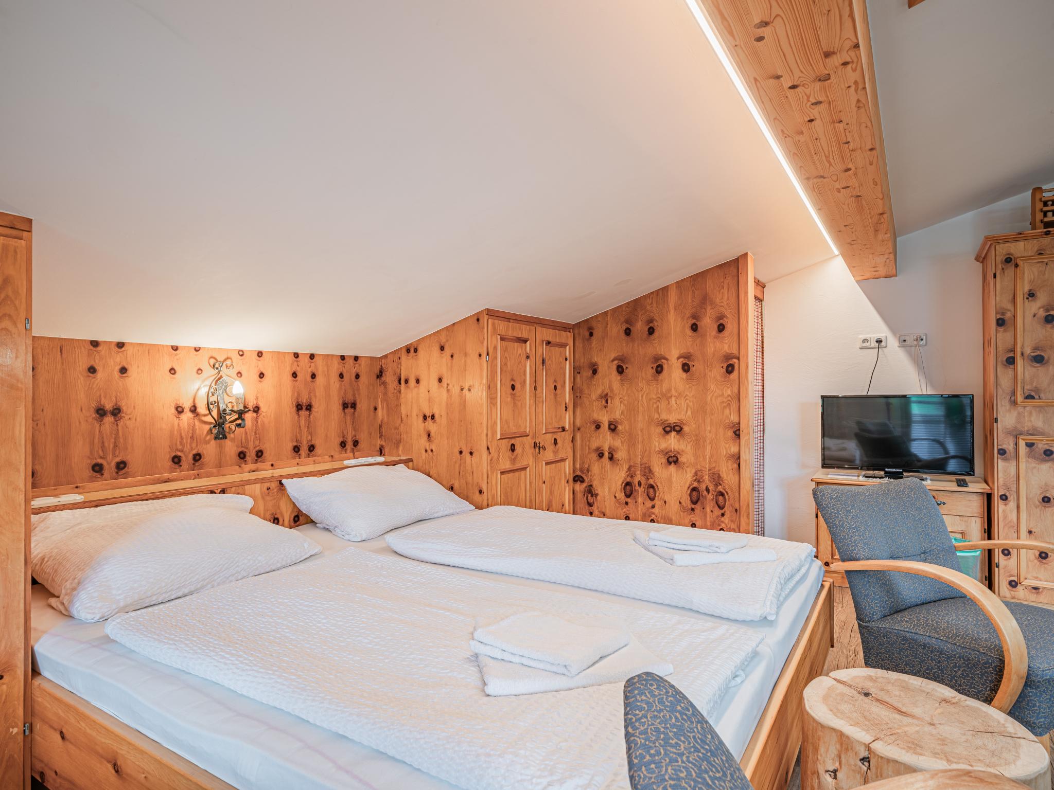 Modern kitchen at Röck III in Neukirchen am Großvenediger