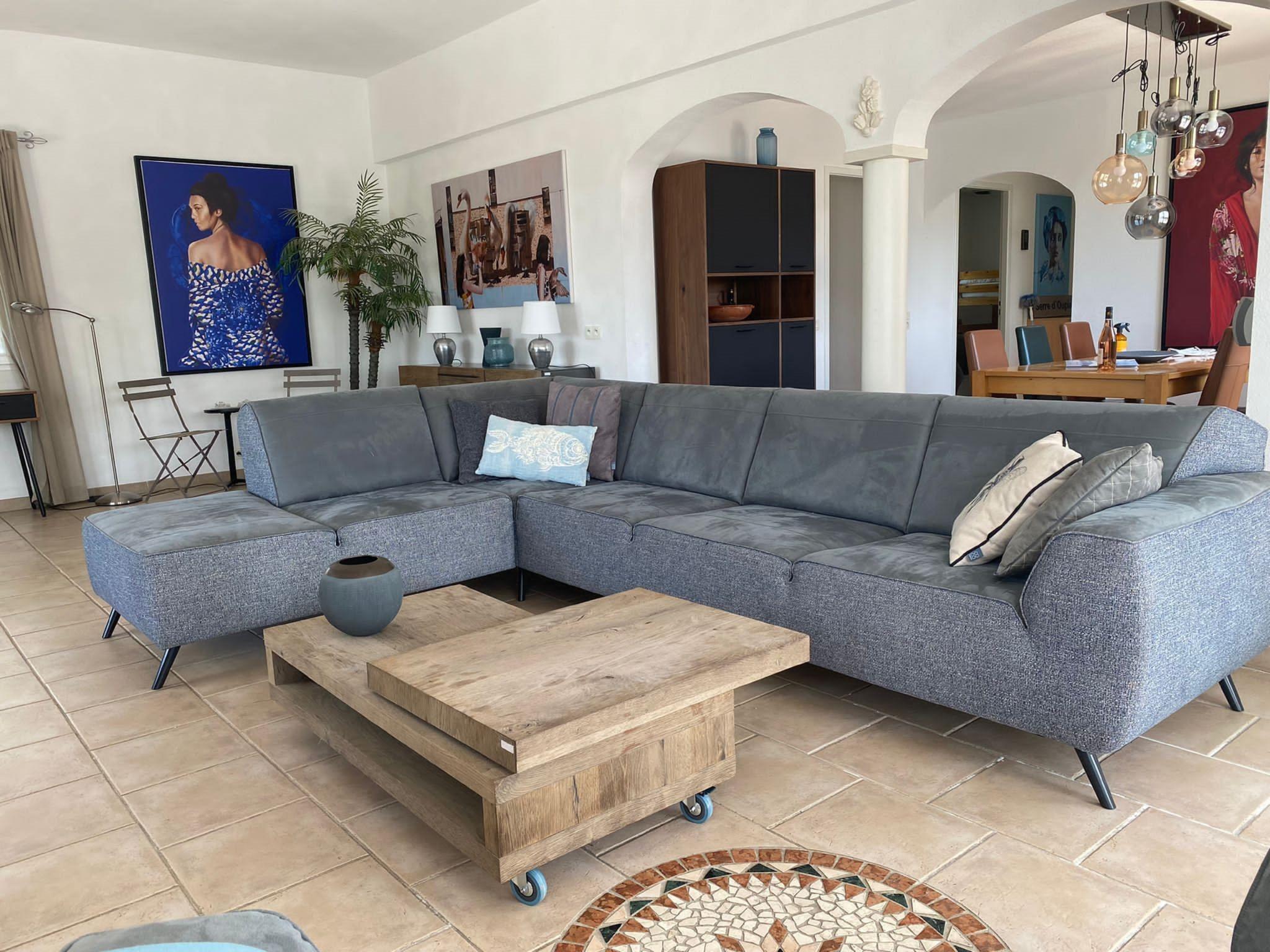 Swimming pool area at Serre Oupia in Oupia