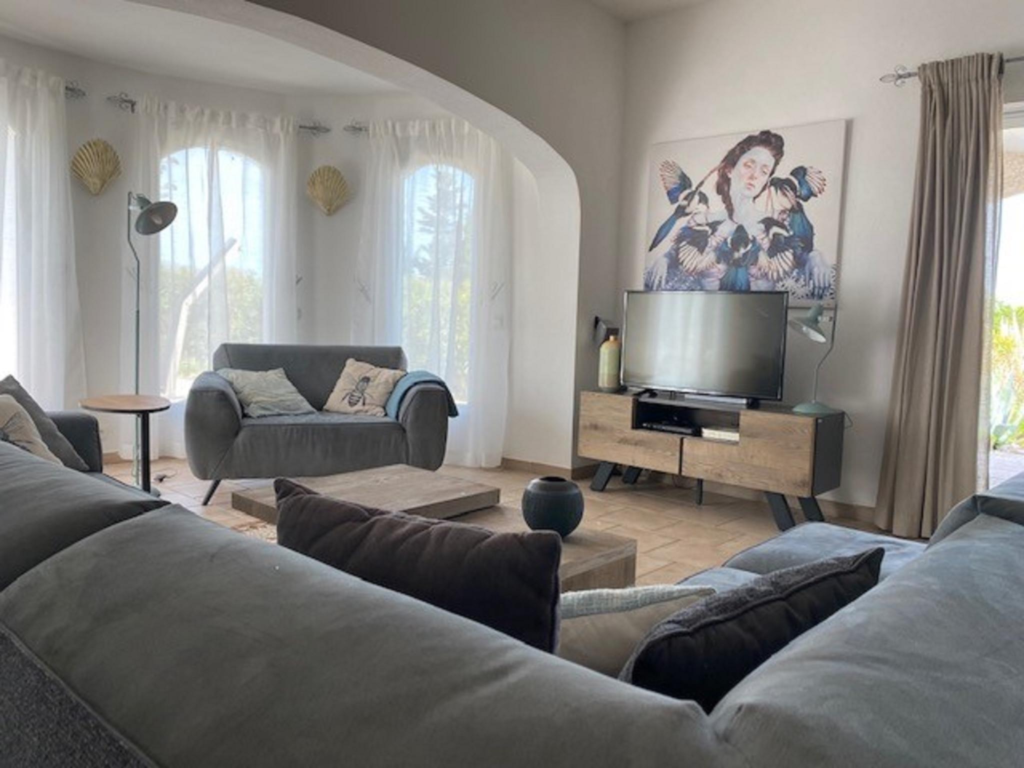 Modern kitchen at Serre Oupia in Oupia