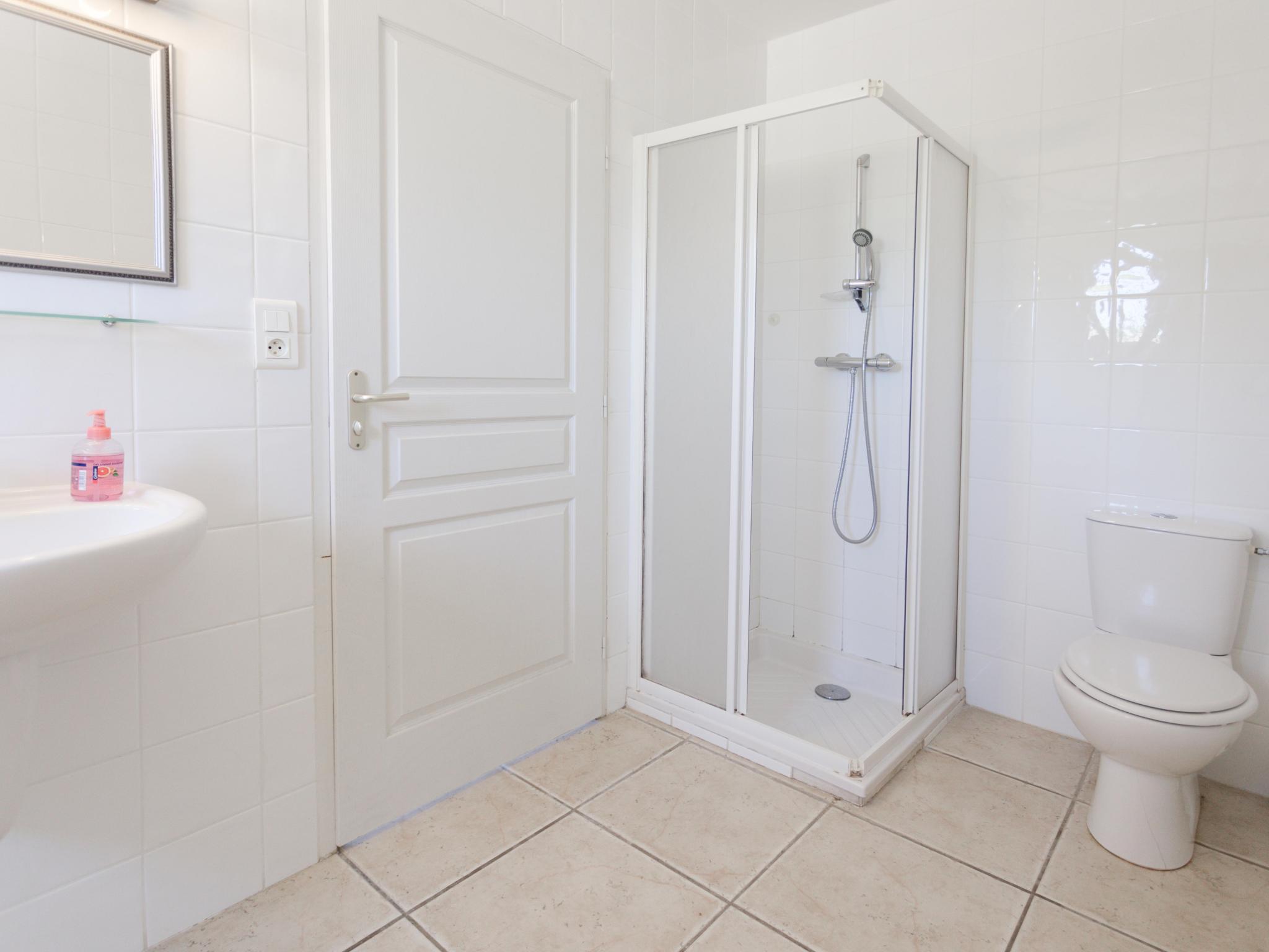 Modern kitchen at Domaine Oliveraie 10 in Aigne