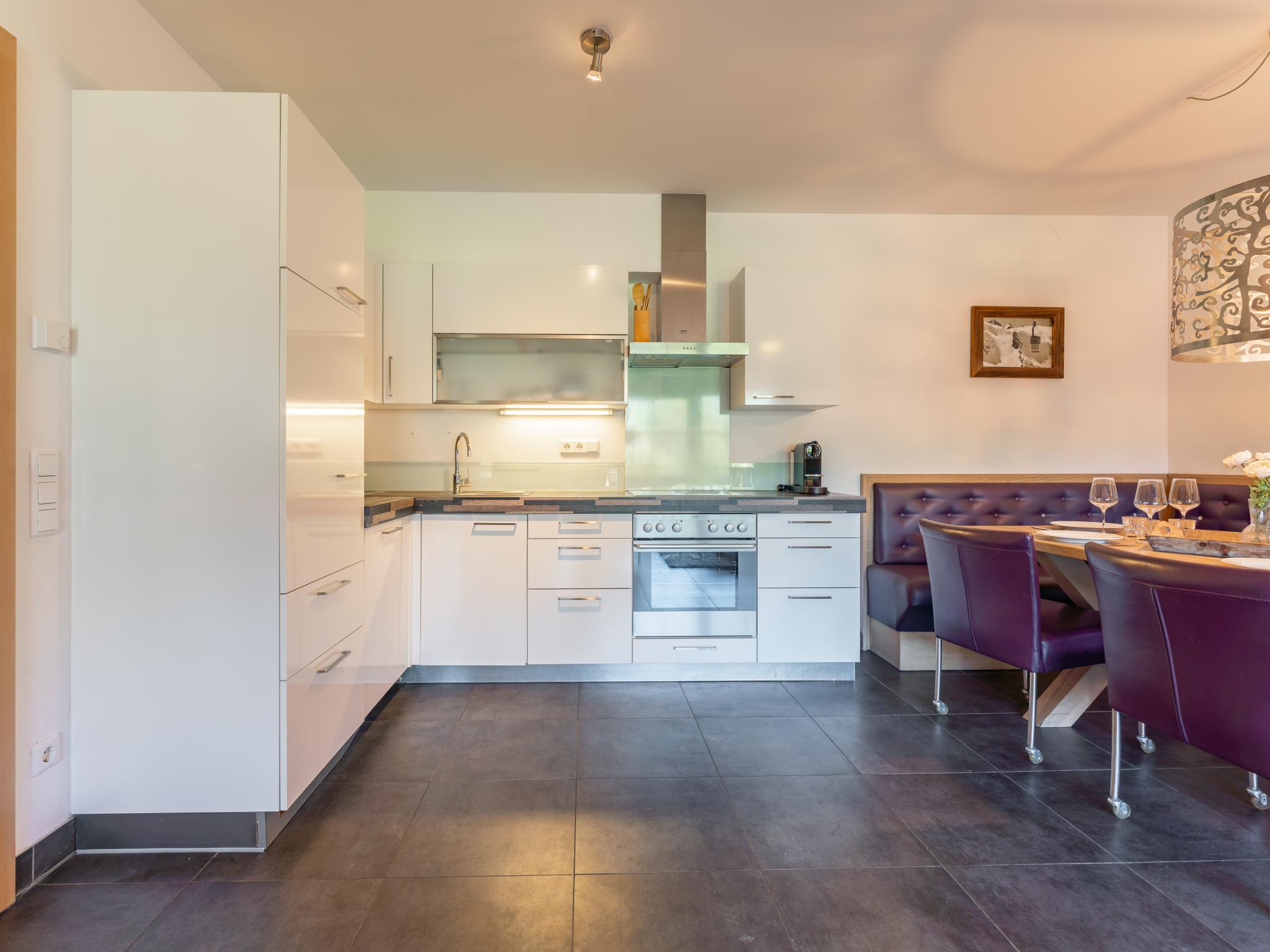 Modern kitchen at Mountainview in Kaprun