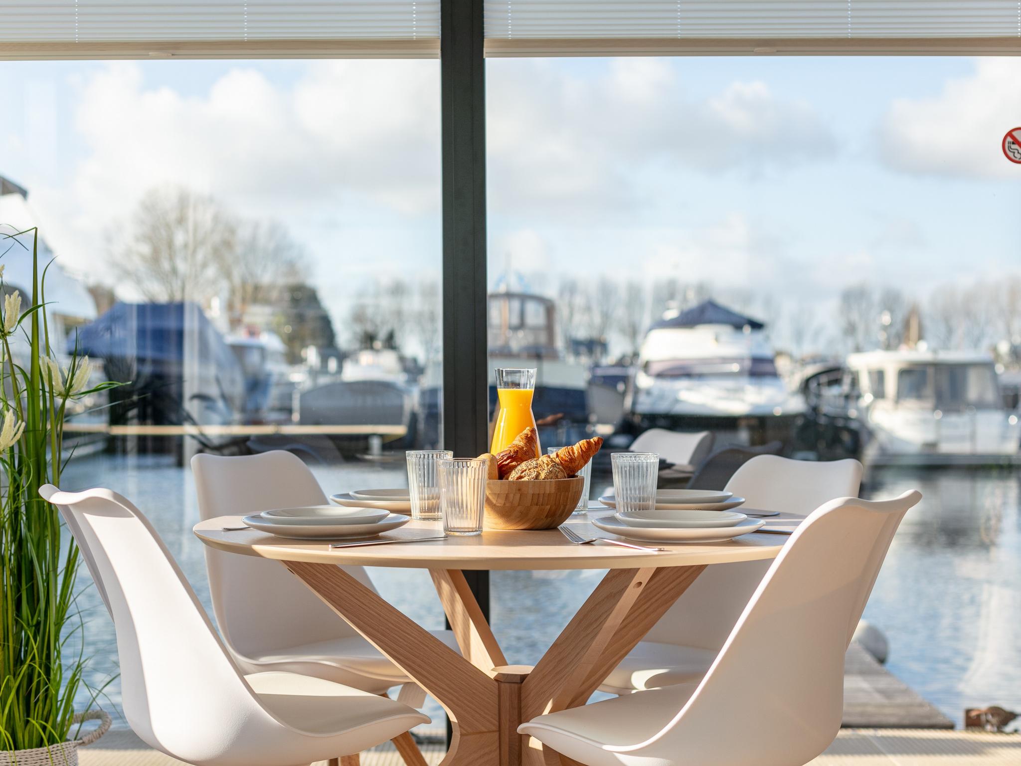 Outdoor terrace and views at Lymaris in Kerkdriel