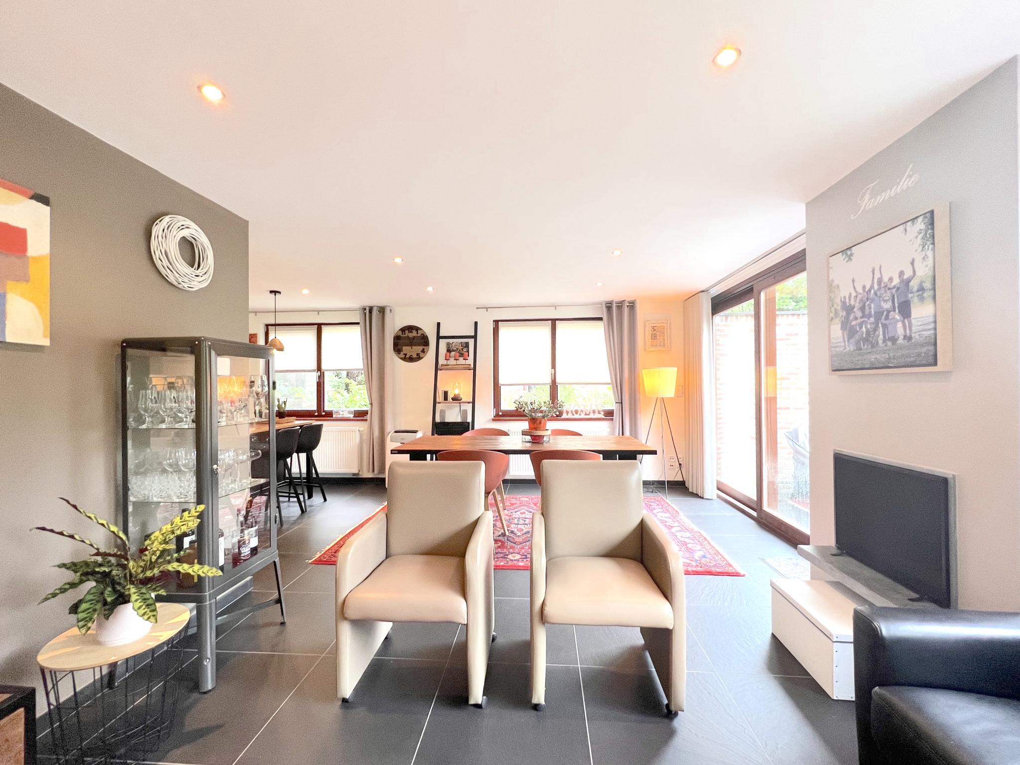 Modern kitchen at De Lelie in Rekem