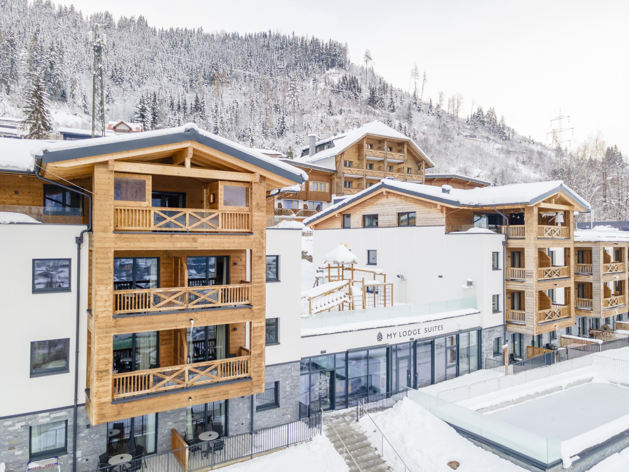 Alpiner Traum BS4 Schladming -
<ul>
<li>Directe toegang tot skipistes en skibus voor de deur</li>
<li>Privé Bio Sauna en regendouche voor ontspanning na het skiën</li>
<li>Infinity Pool met panoramisch uitzicht</li>
</ul>