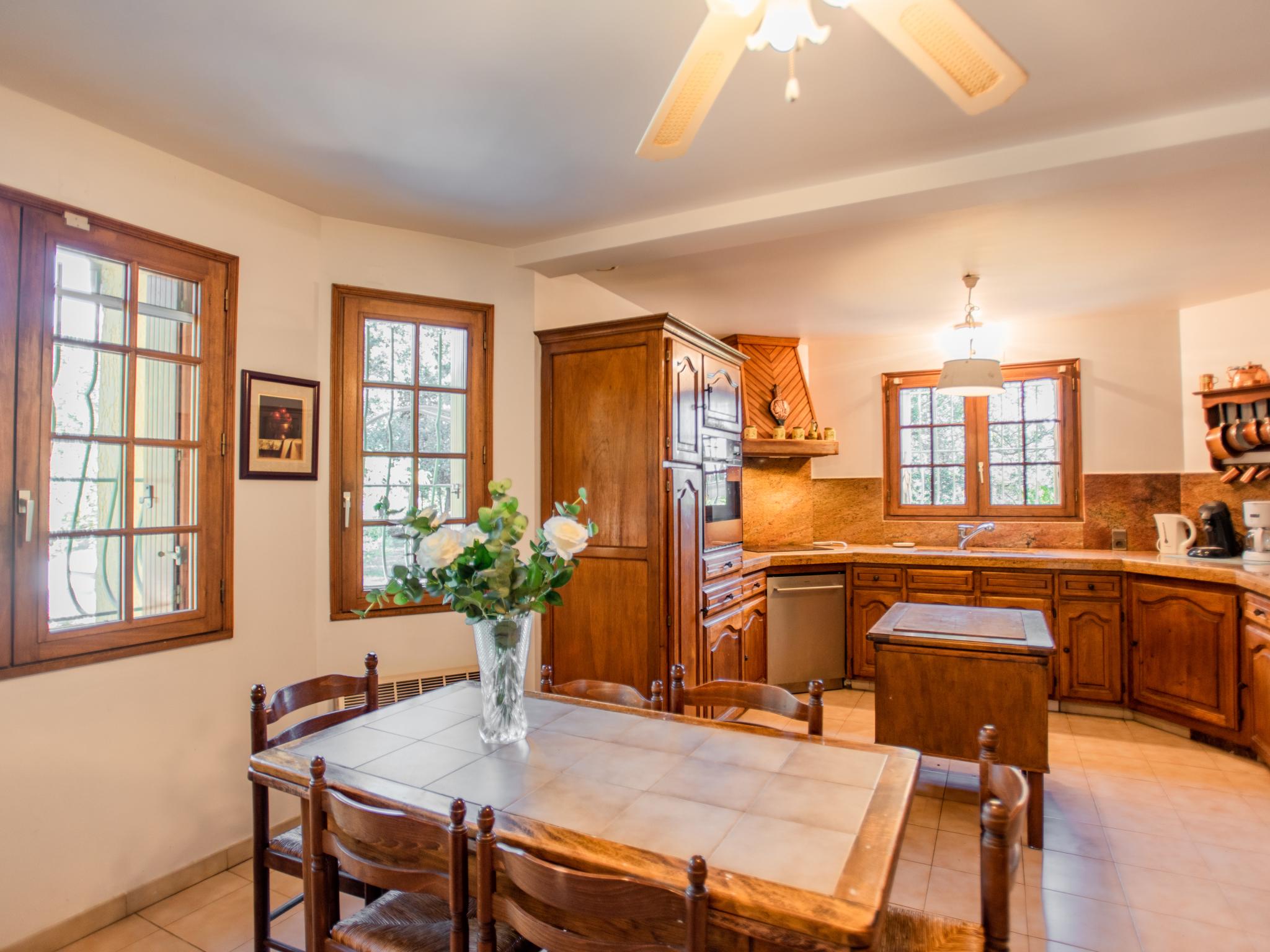 Outdoor terrace and views at La grande Sorgues in Sorgues