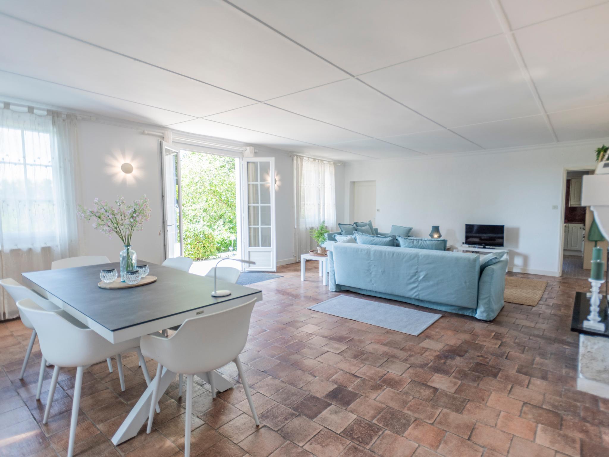 Swimming pool area at La Maison sur la Colline in Aubeterre sur Dronne