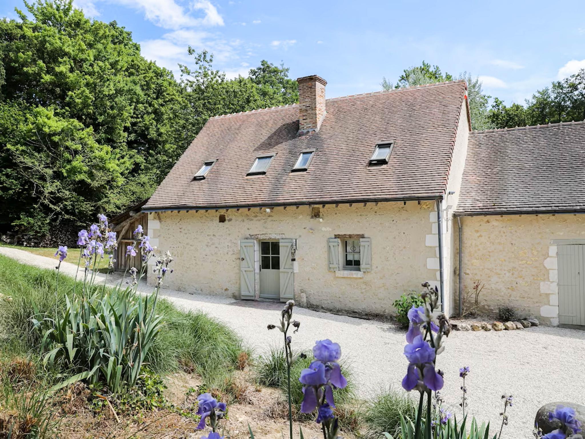 Modern kitchen at Moulin du 18ieme siècle in Monthou sur Cher