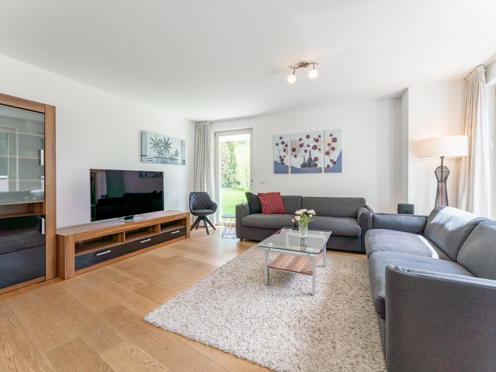 Bedroom with comfortable beds at Drei Berge Top 2 in Viehhofen