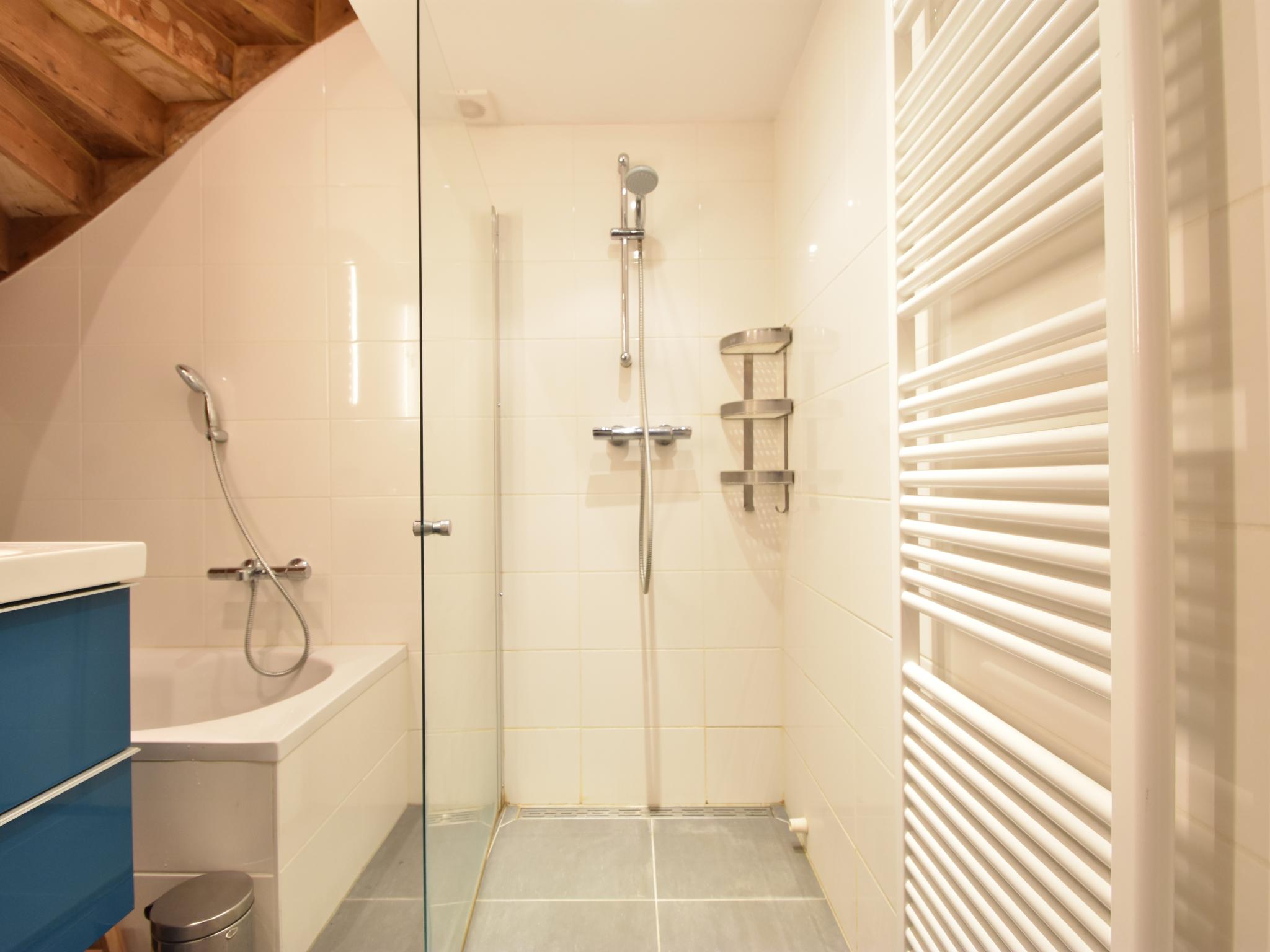 Outdoor terrace and views at De Kleine Regentes in Den Haag