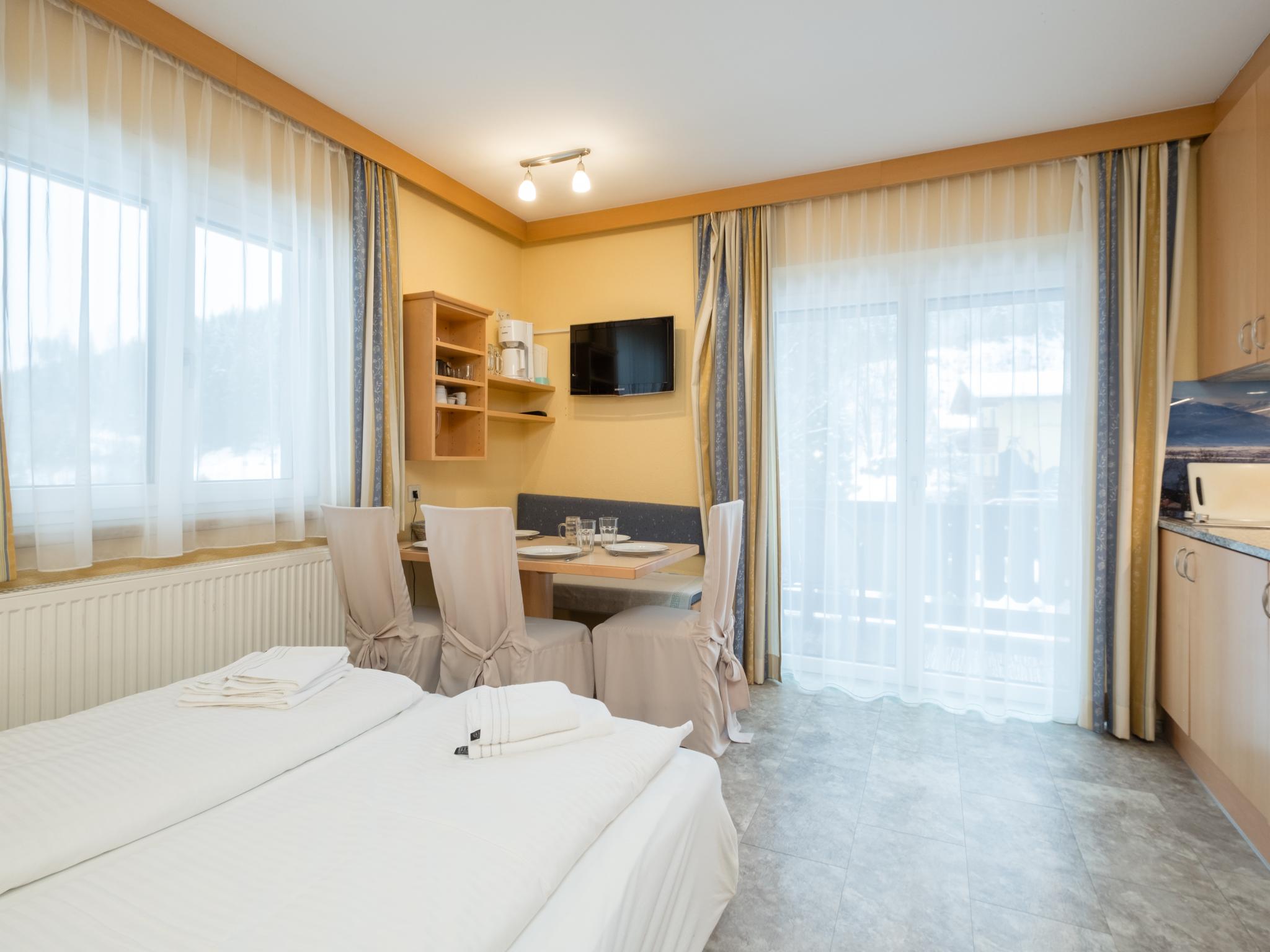 Modern kitchen at Dominik in Zell am See