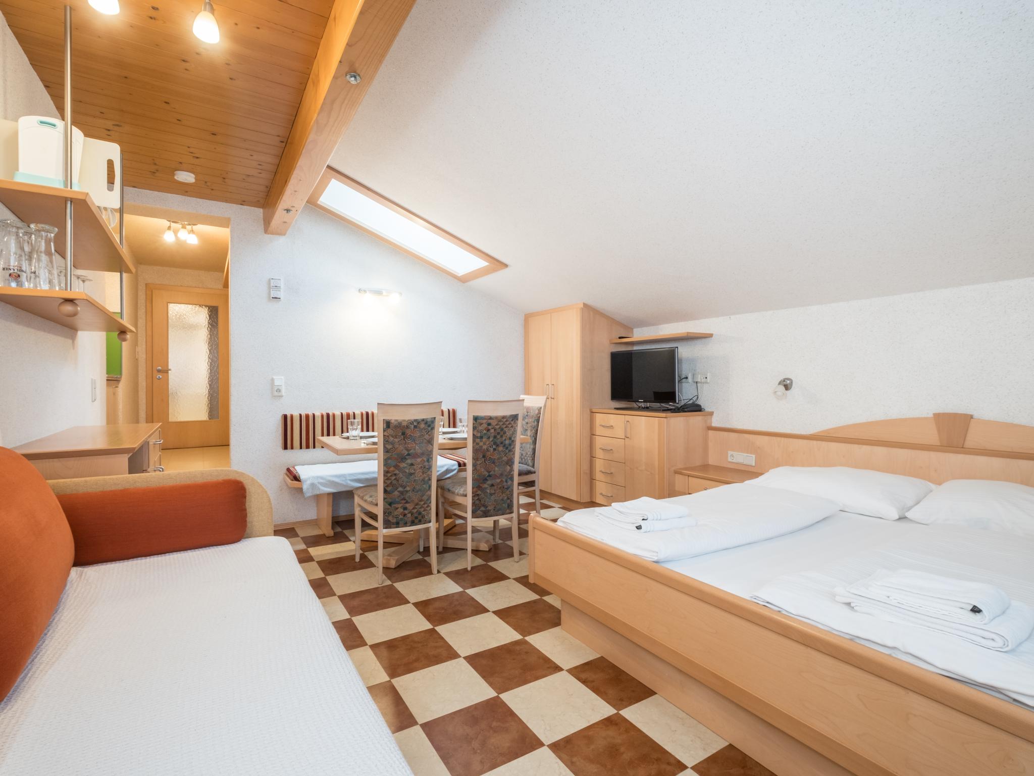 Bedroom with comfortable beds at Jürgen in Zell am See