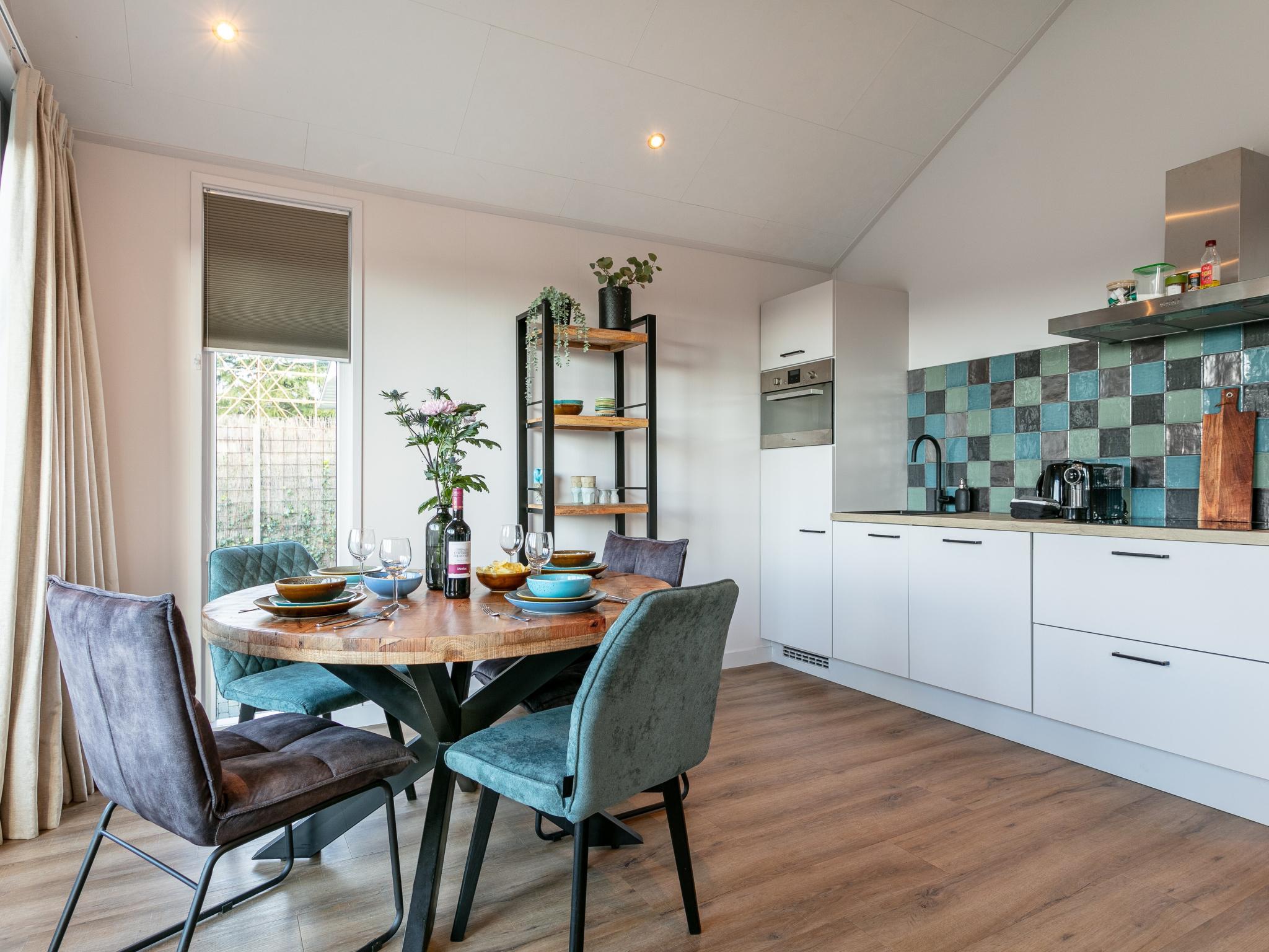 Modern kitchen at Eefs Huusje in Putten