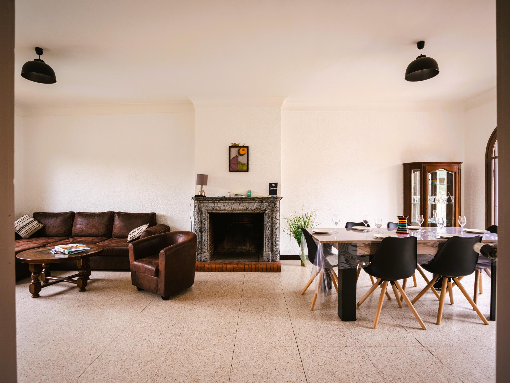 Bathroom facilities at Méridionale in Estagel