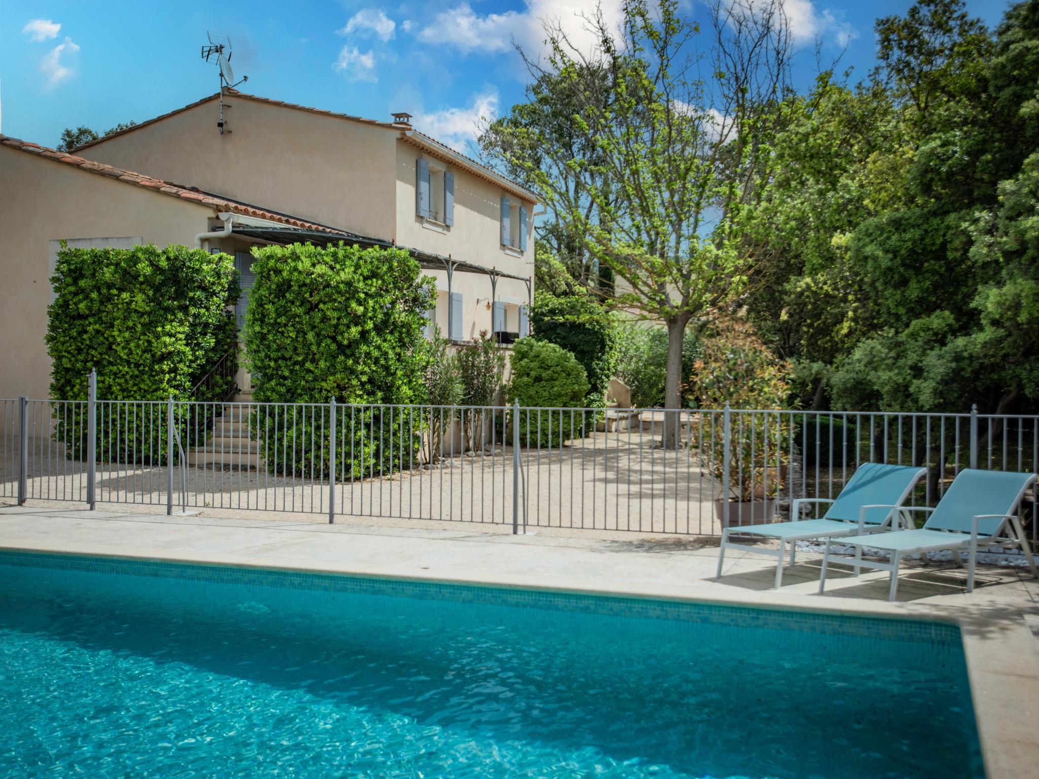 Living area at La Cadeline in Saumane-de-Vaucluse