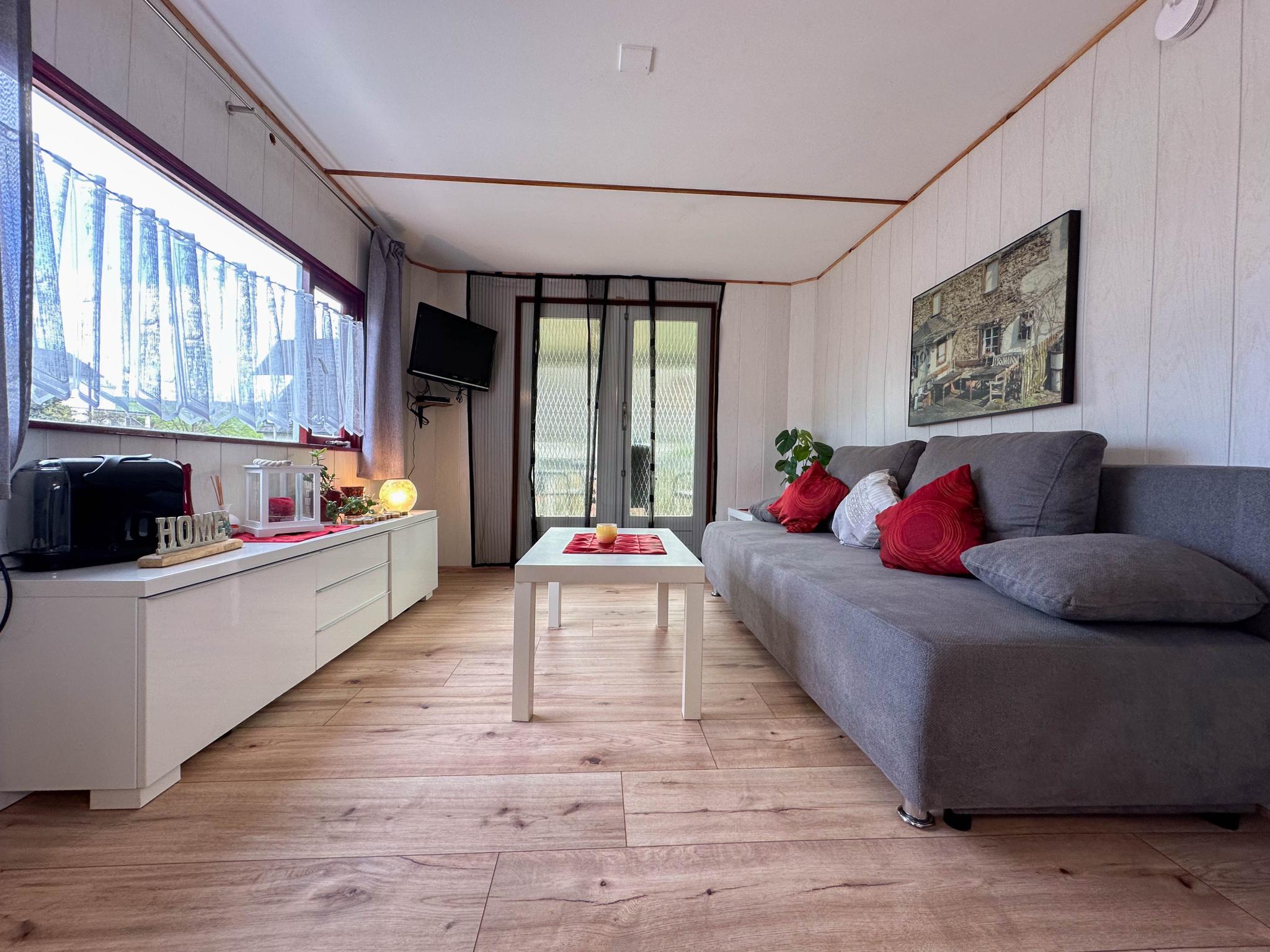 Outdoor terrace and views at Enjoy 4 in Meisburg