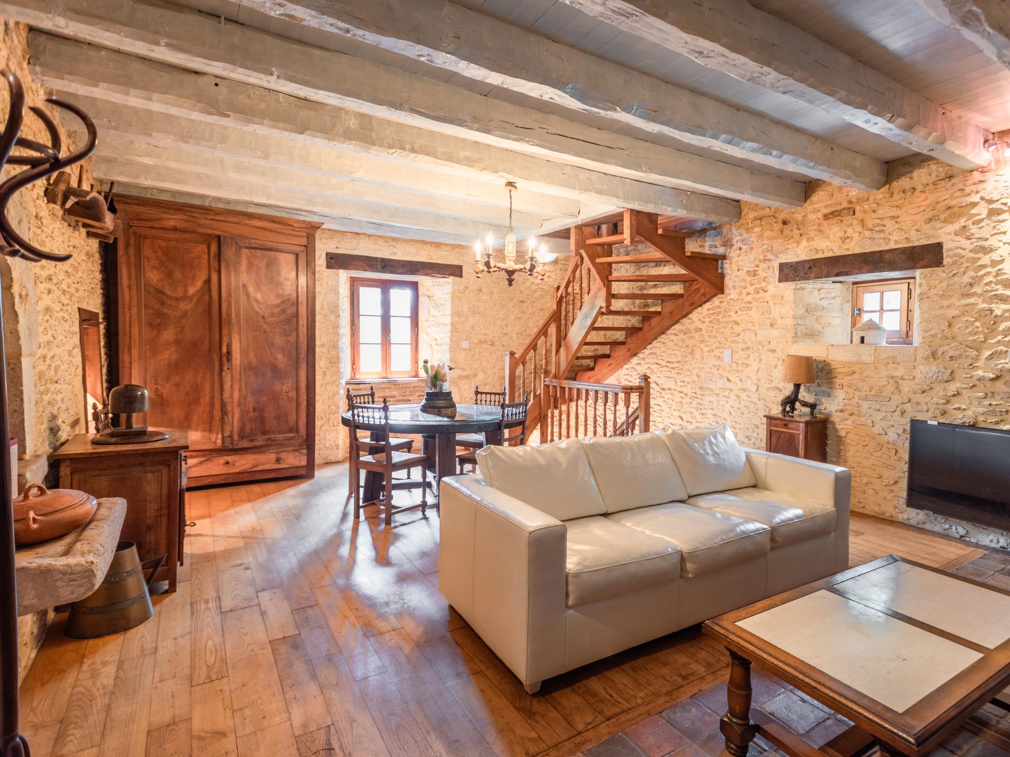 Modern kitchen at Gite Micouleaud in Besse