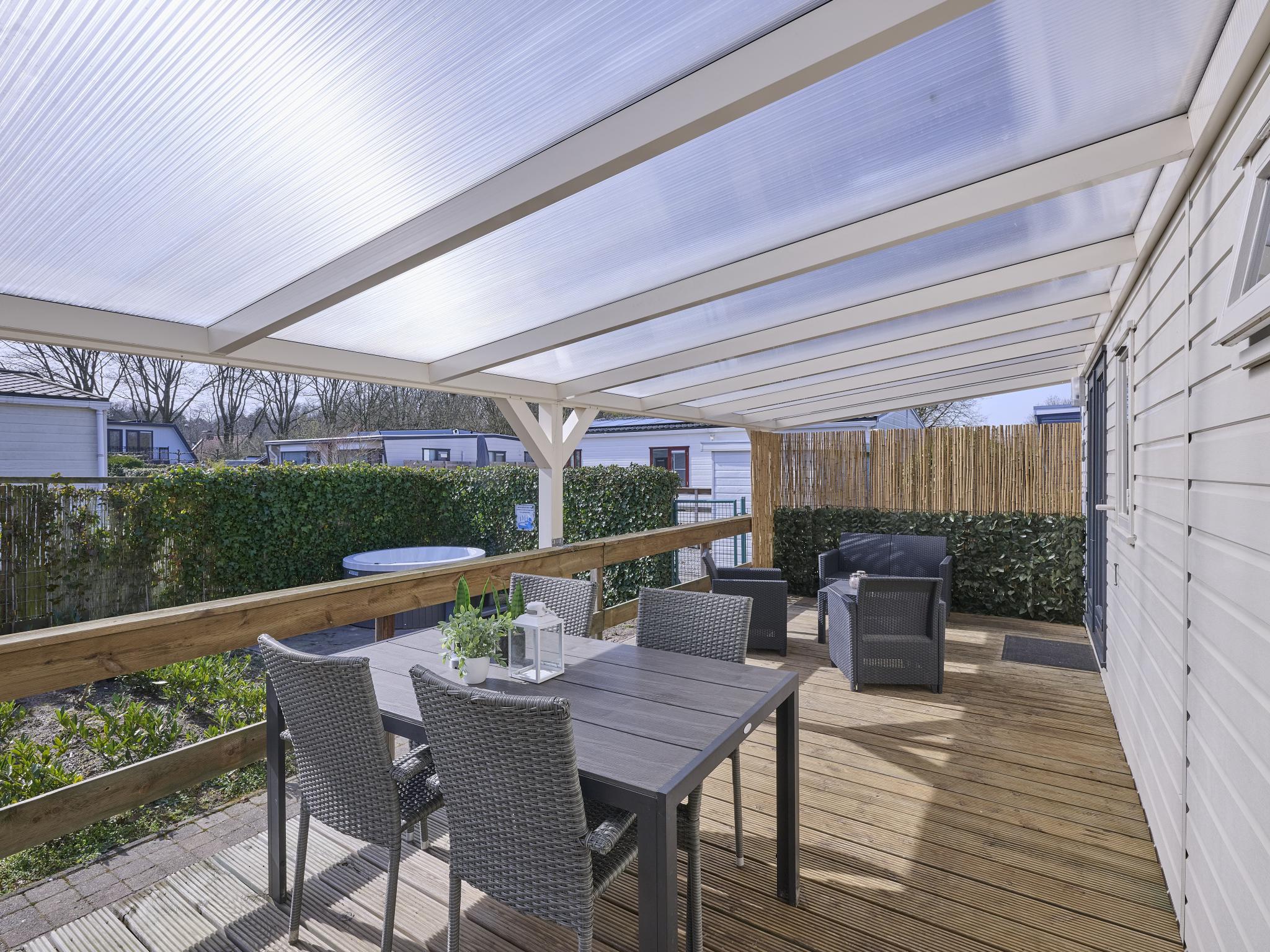 Bathroom facilities at t Kaatsheuveltje 7 in Kaatsheuvel