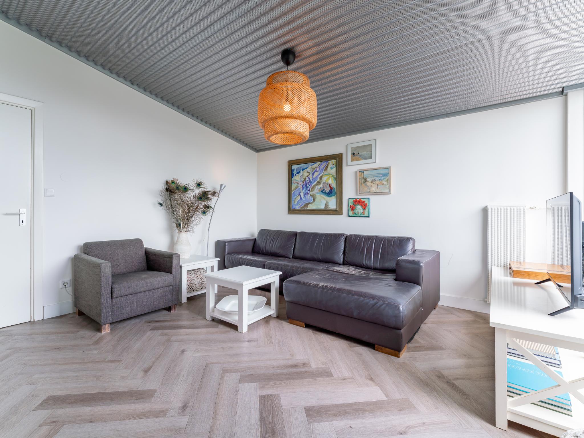 Bathroom facilities at Beachhouse II in Bergen aan Zee