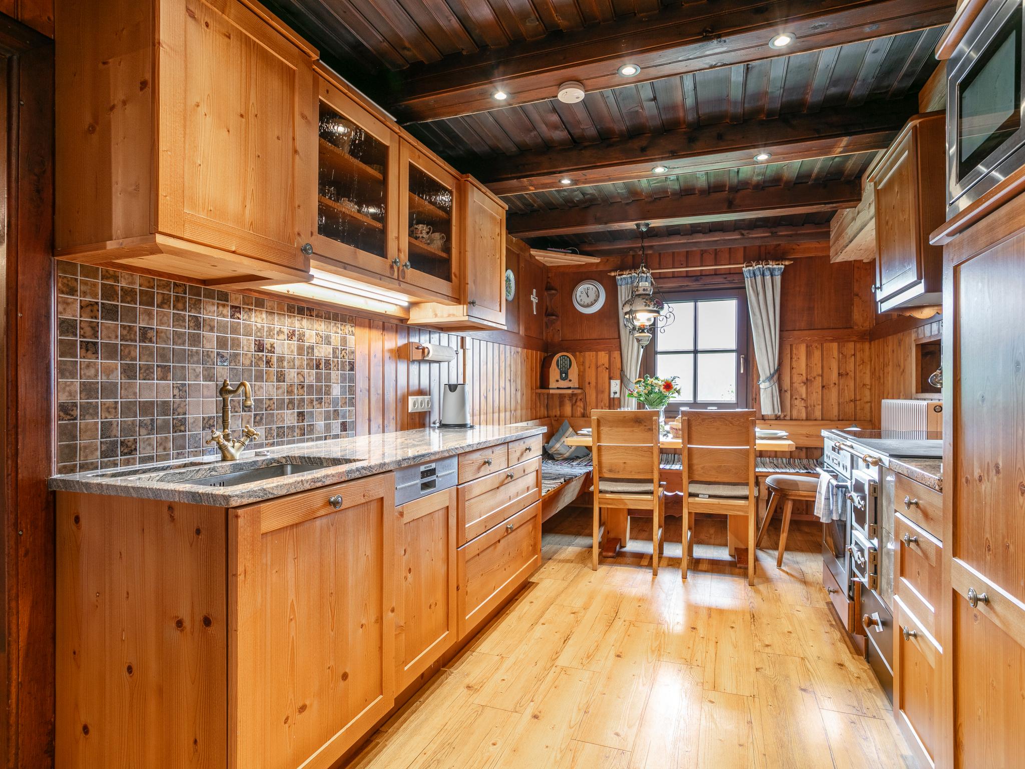 Modern kitchen at Weberhäusl am Penningberg in Hopfgarten im Brixental