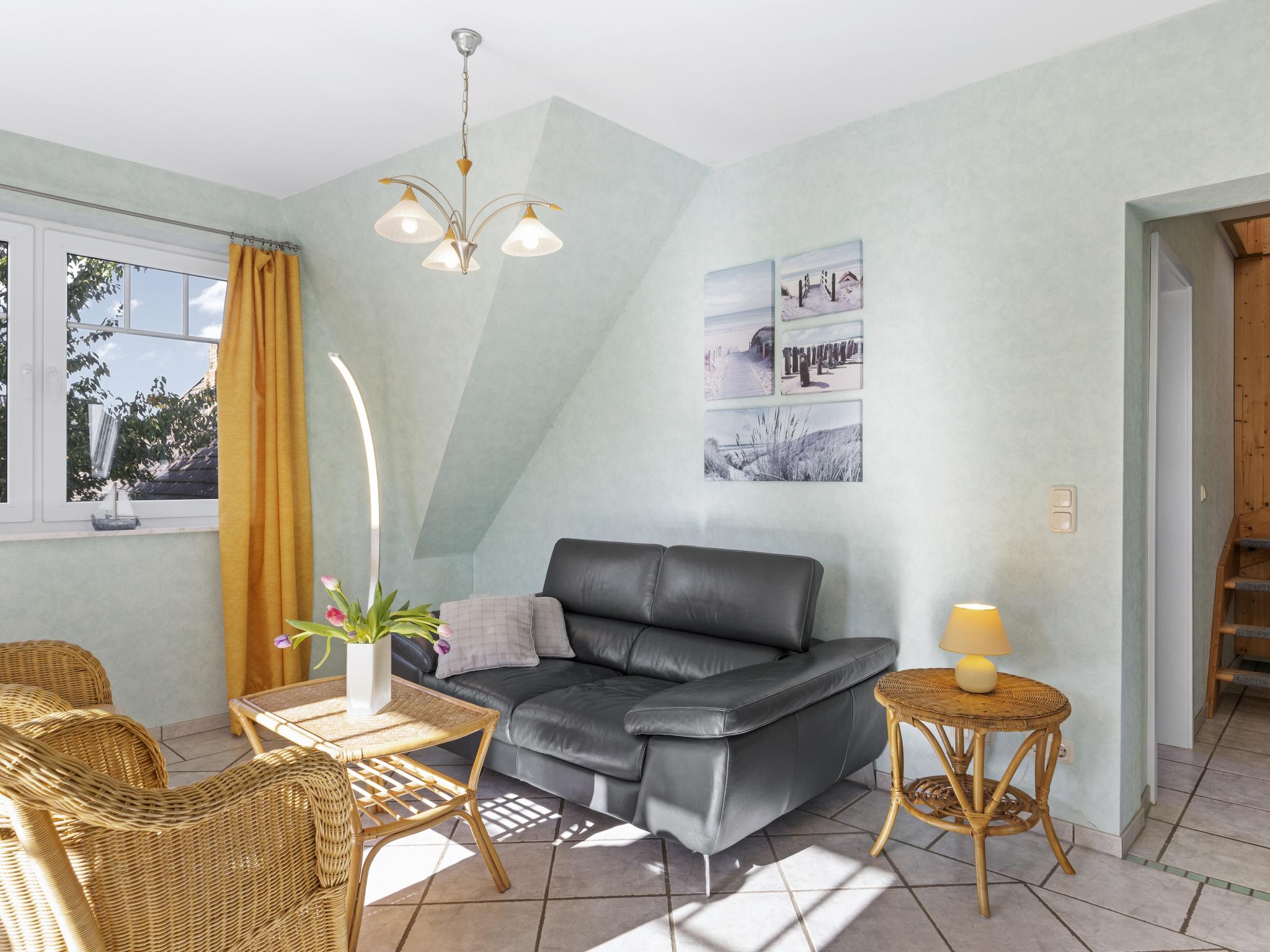 Bedroom with comfortable beds at Nordlicht - Windjammer in Insel Poel