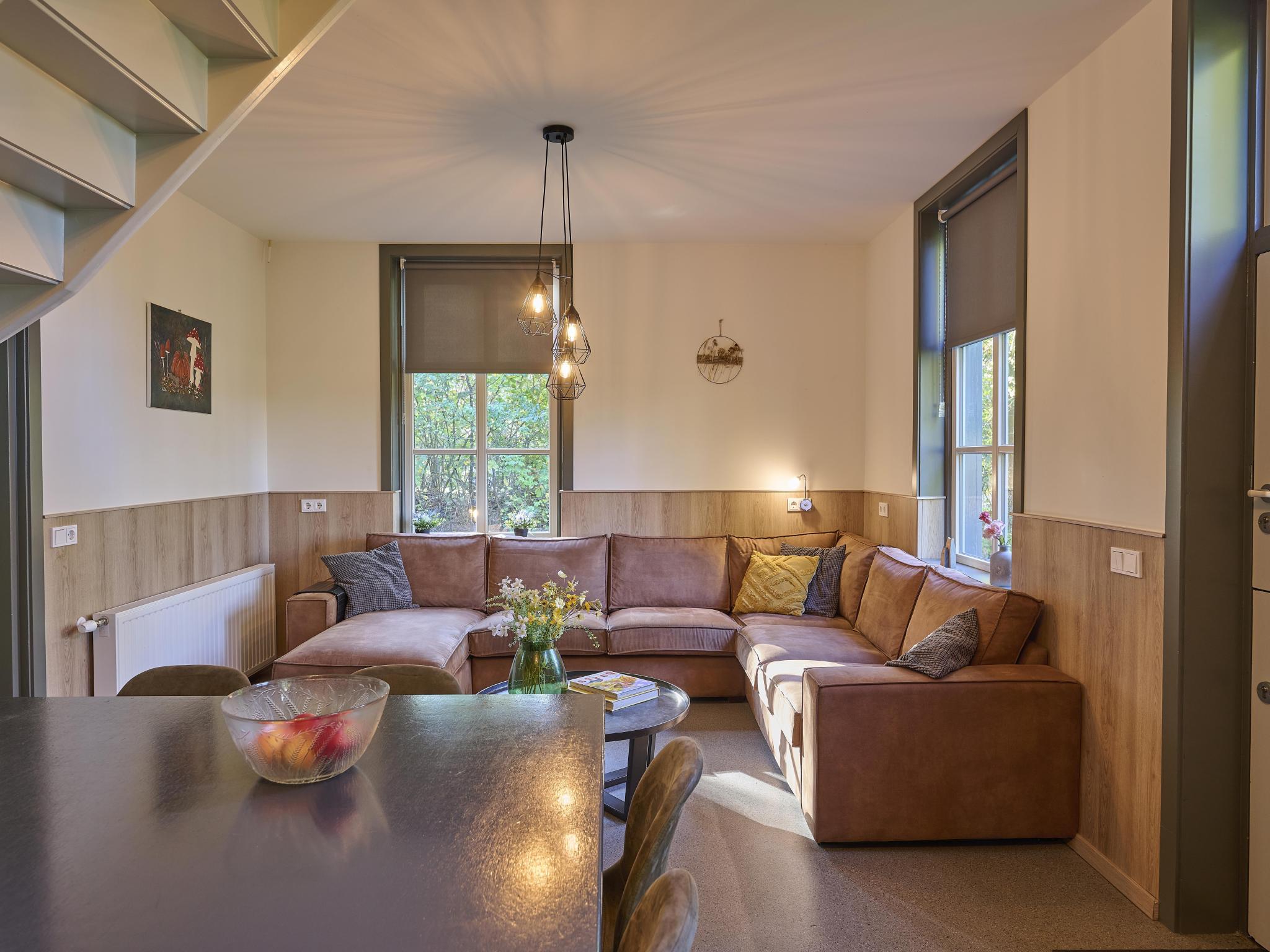 Modern kitchen at Bosbeertje 43 45 in Erp