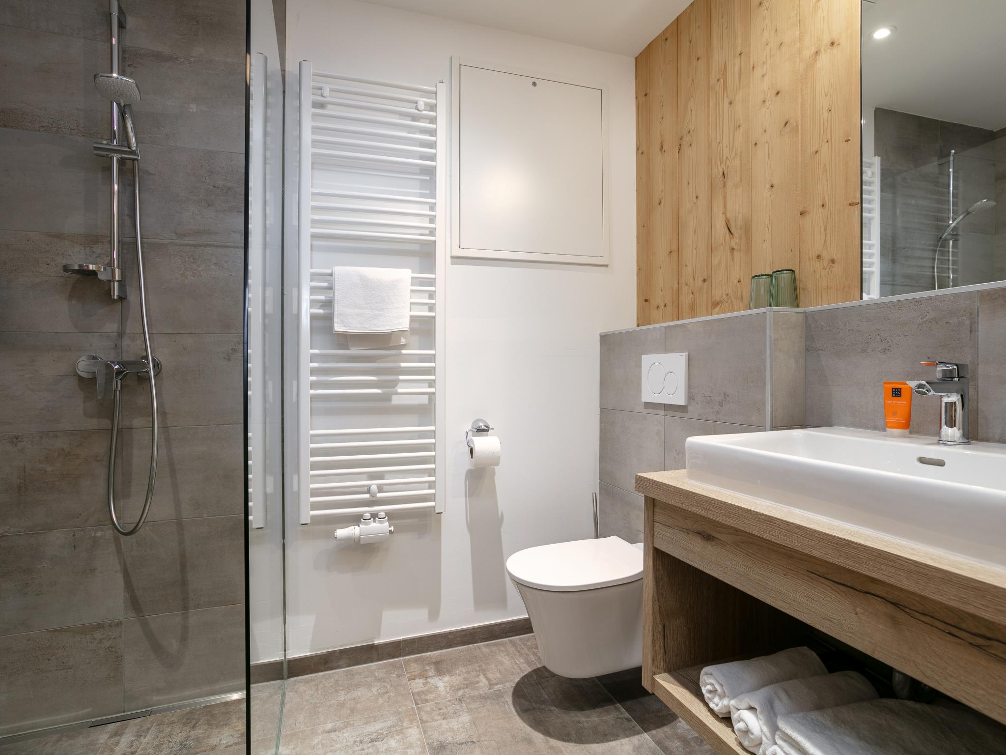 Swimming pool area at Apart33 Top 2-14 in Haus im Ennstal