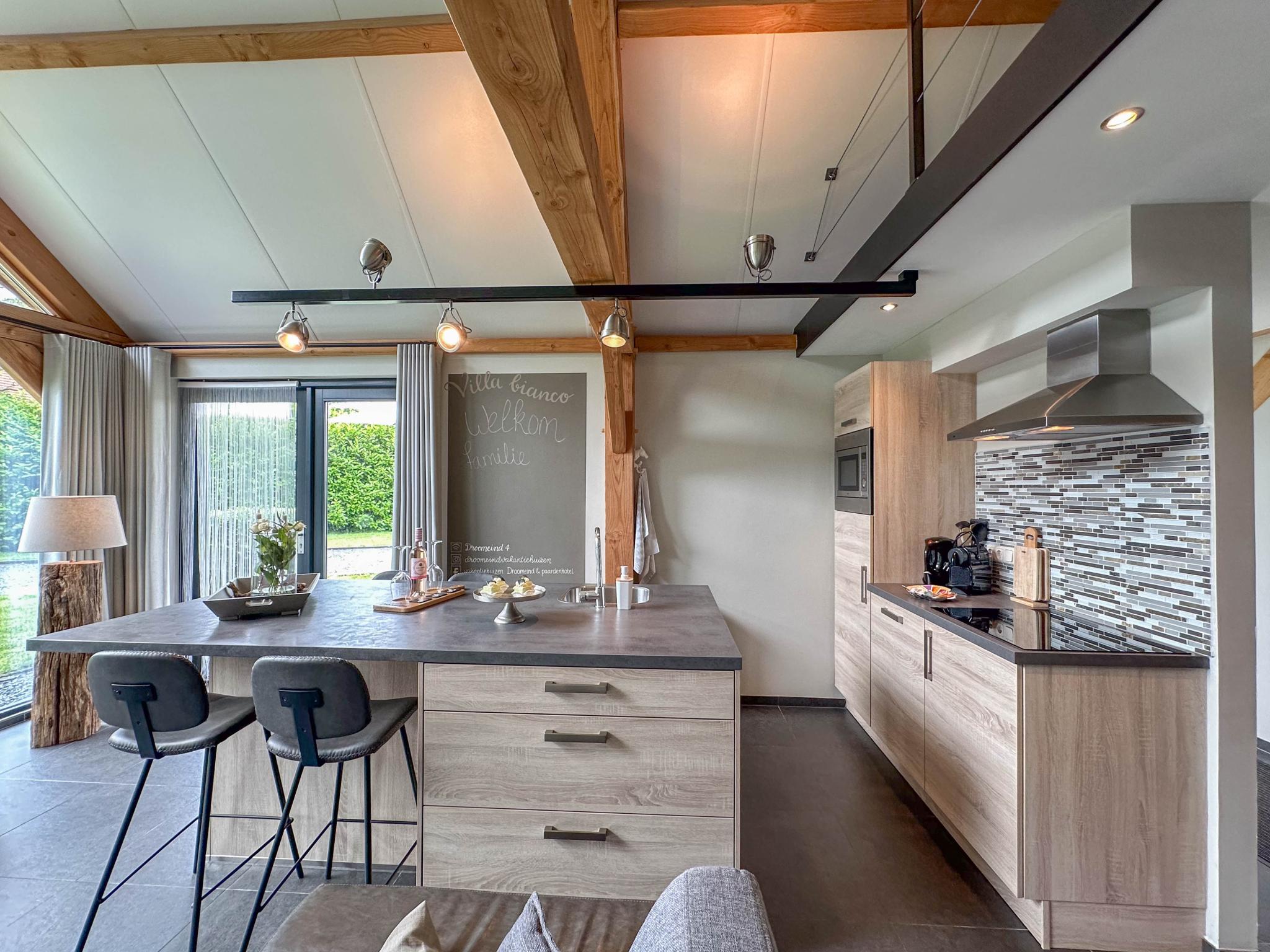 Bathroom facilities at Villa Bianco in Alphen