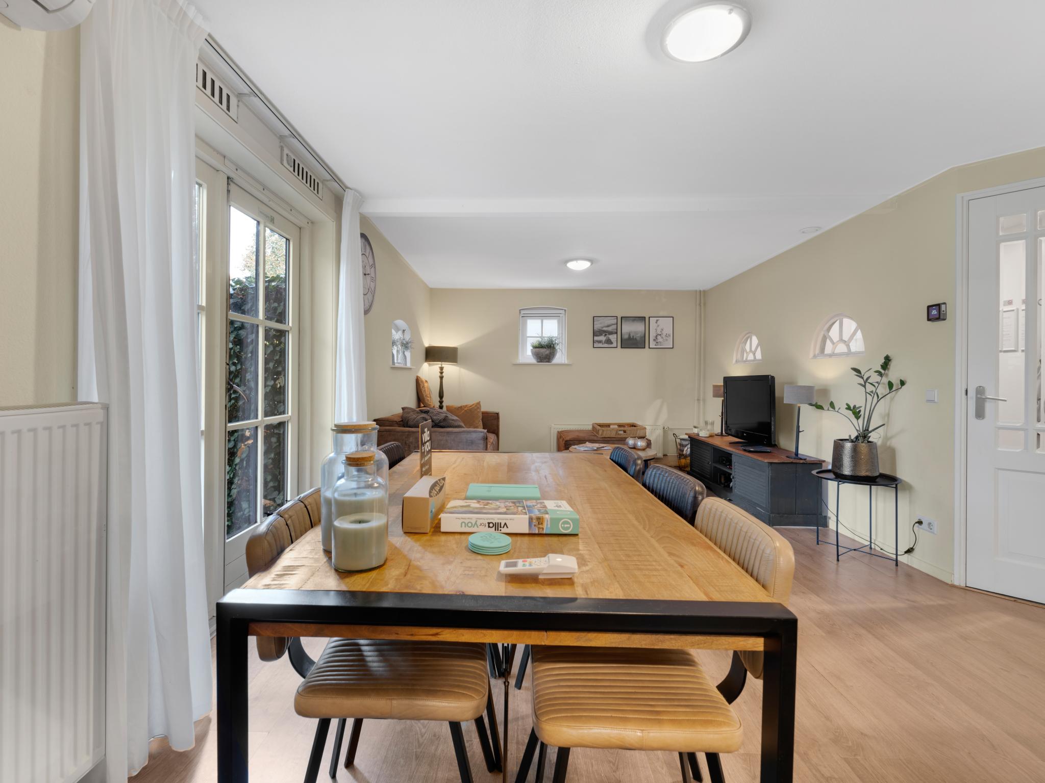 Swimming pool area at Rutershoeske in Veendam