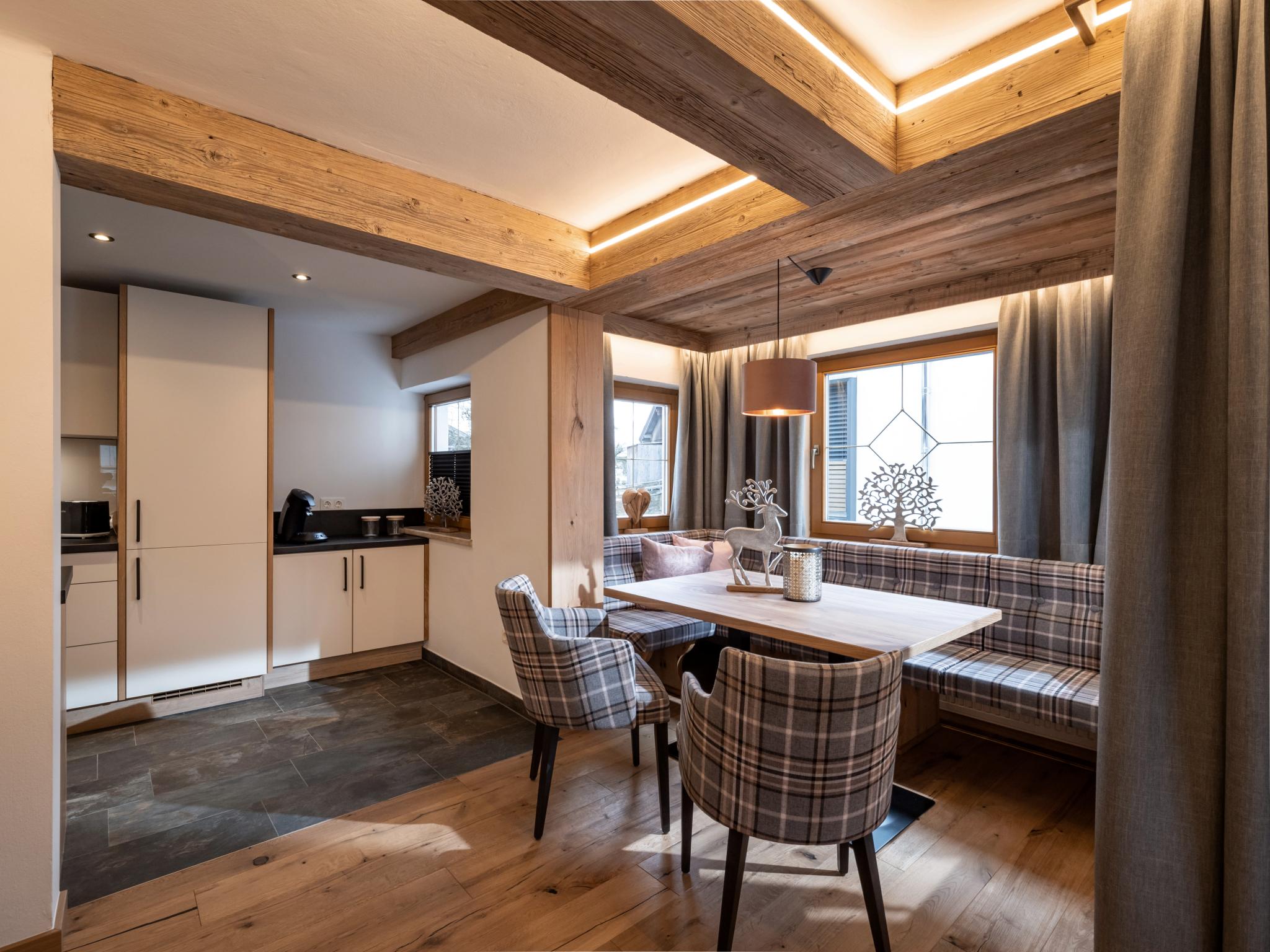 Bedroom with comfortable beds at Chalet Alexandra in Itter