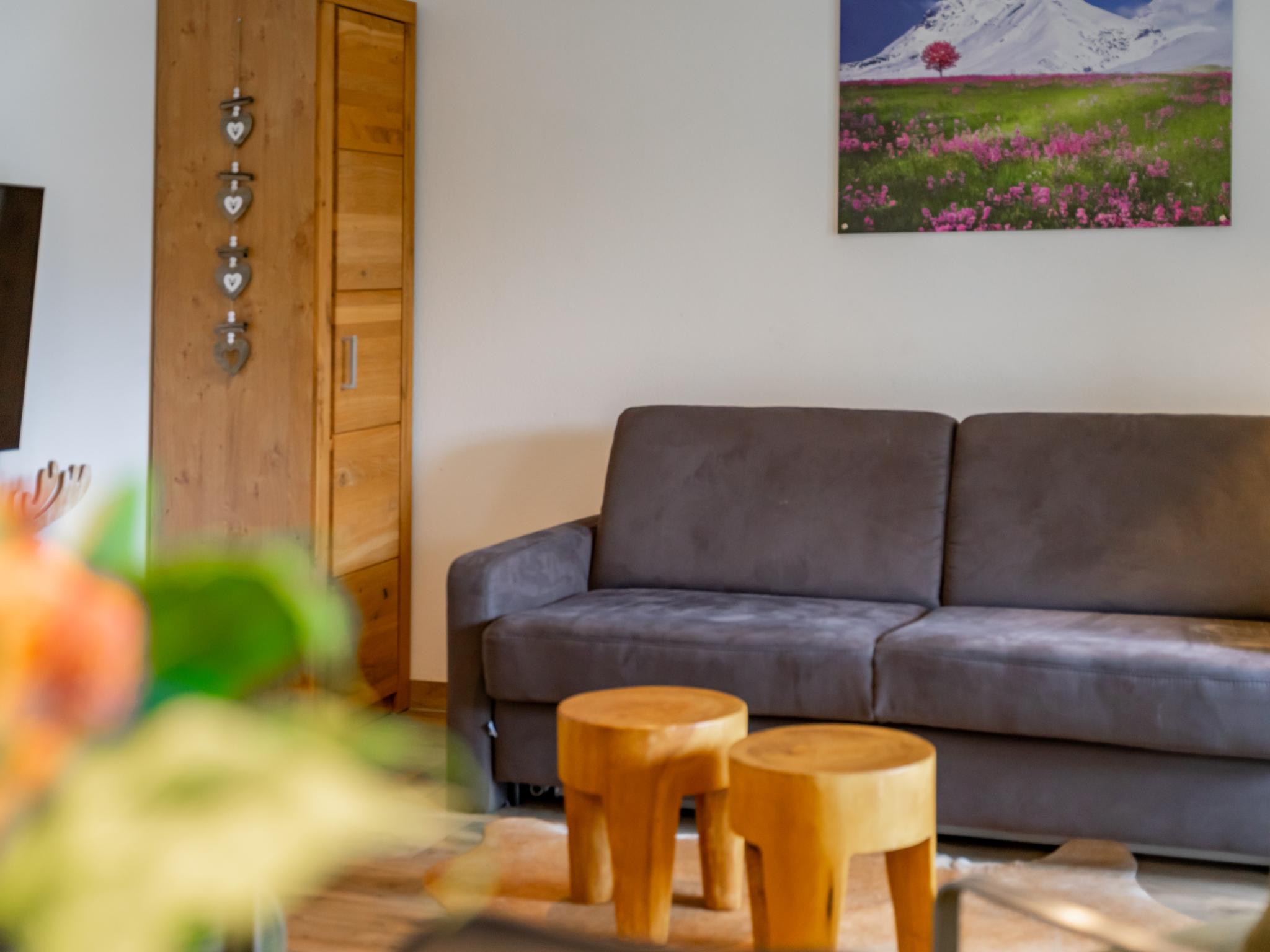 Swimming pool area at Tauern Suites Mitterwirt TOP 202 in Piesendorf