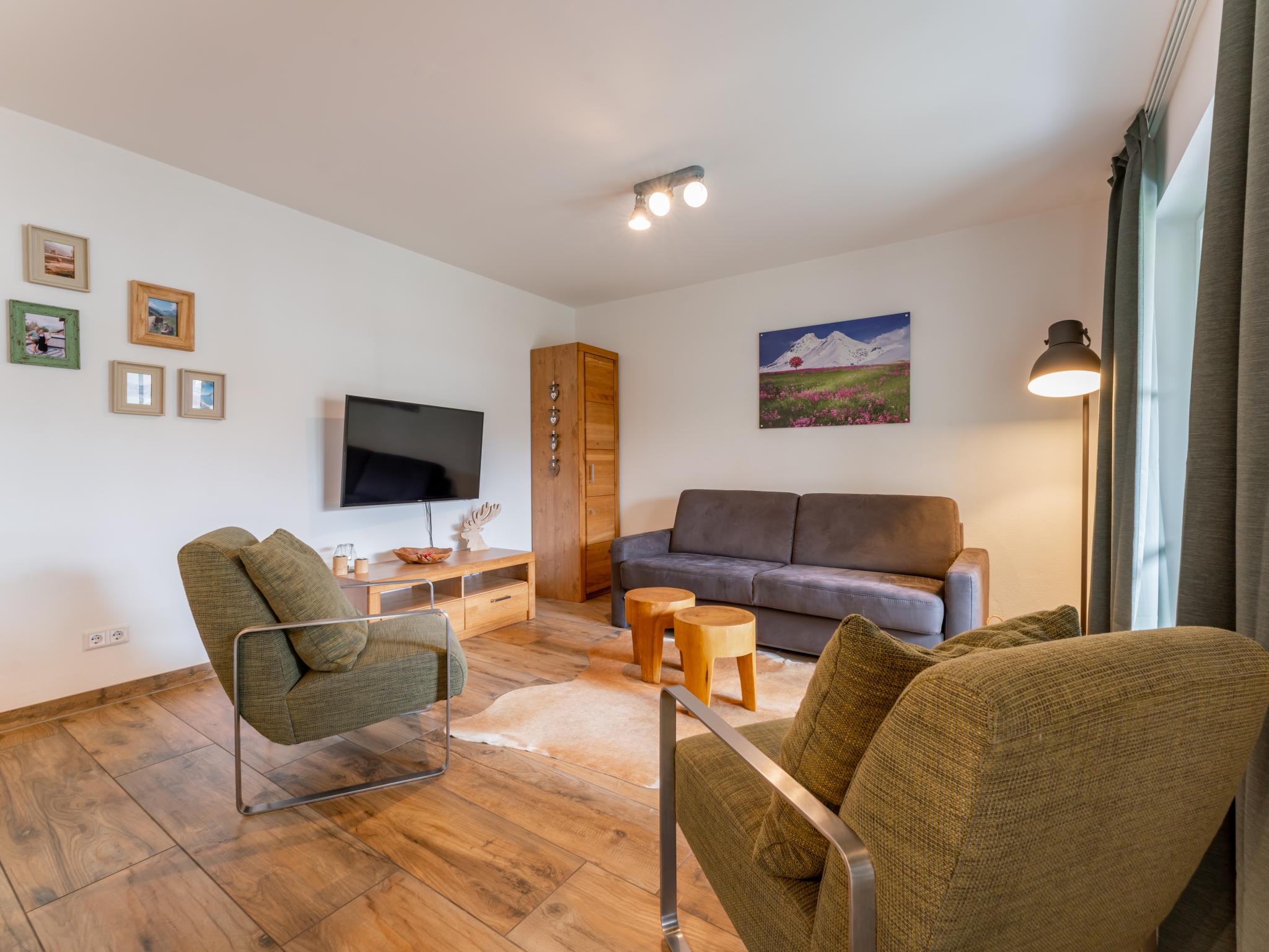 Bathroom facilities at Tauern Suites Mitterwirt TOP 202 in Piesendorf