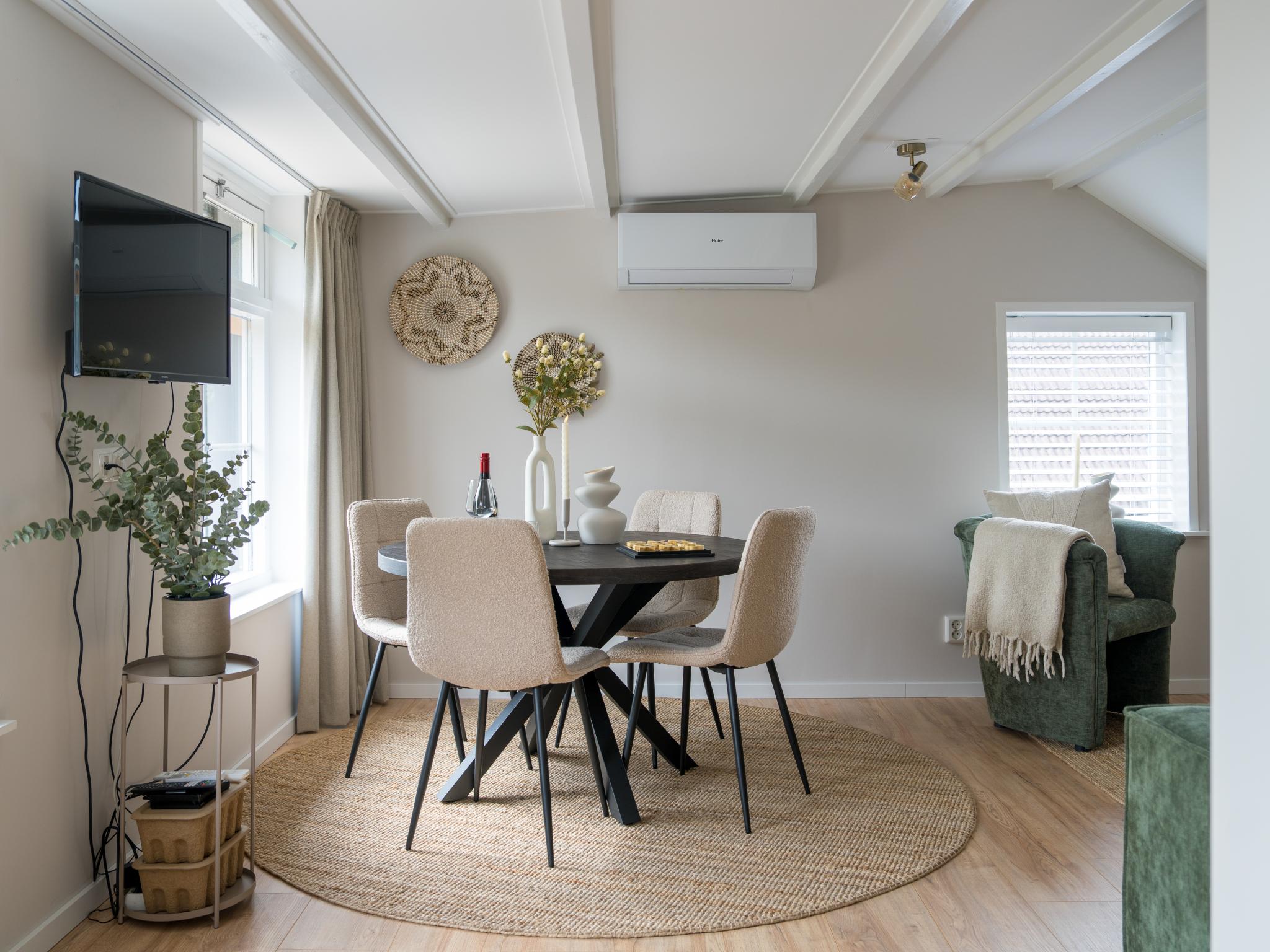 Modern kitchen at De Vale in Hattemerbroek