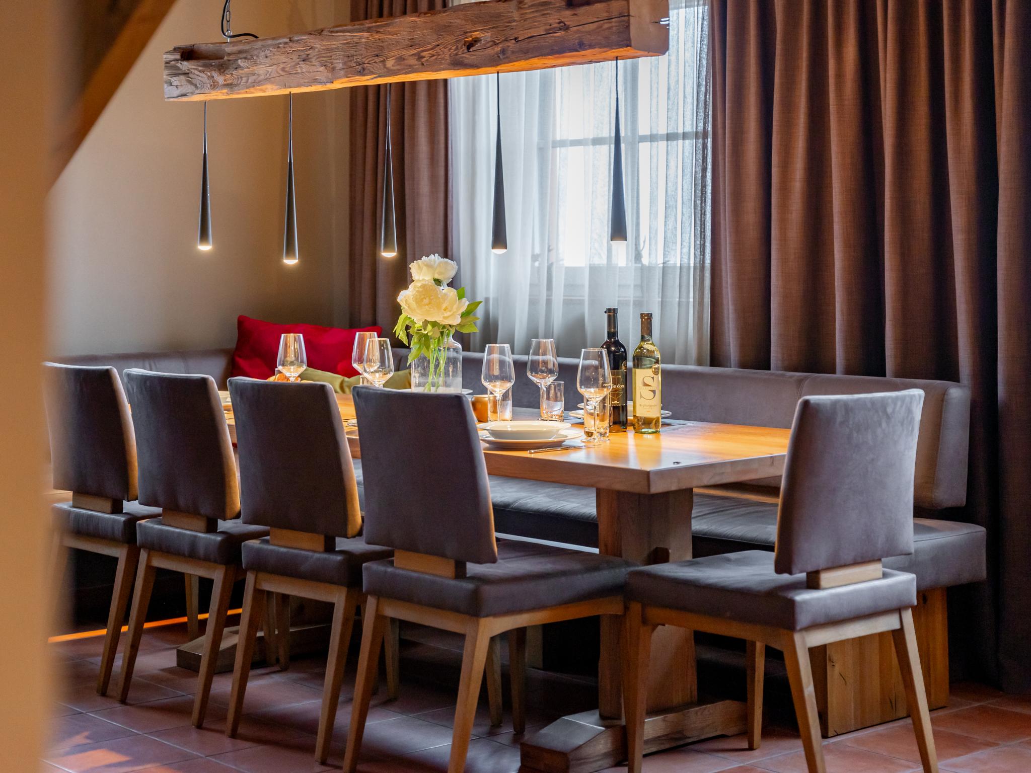 Modern kitchen at Tauern Suites Mitterwirt TOP 122 in Piesendorf