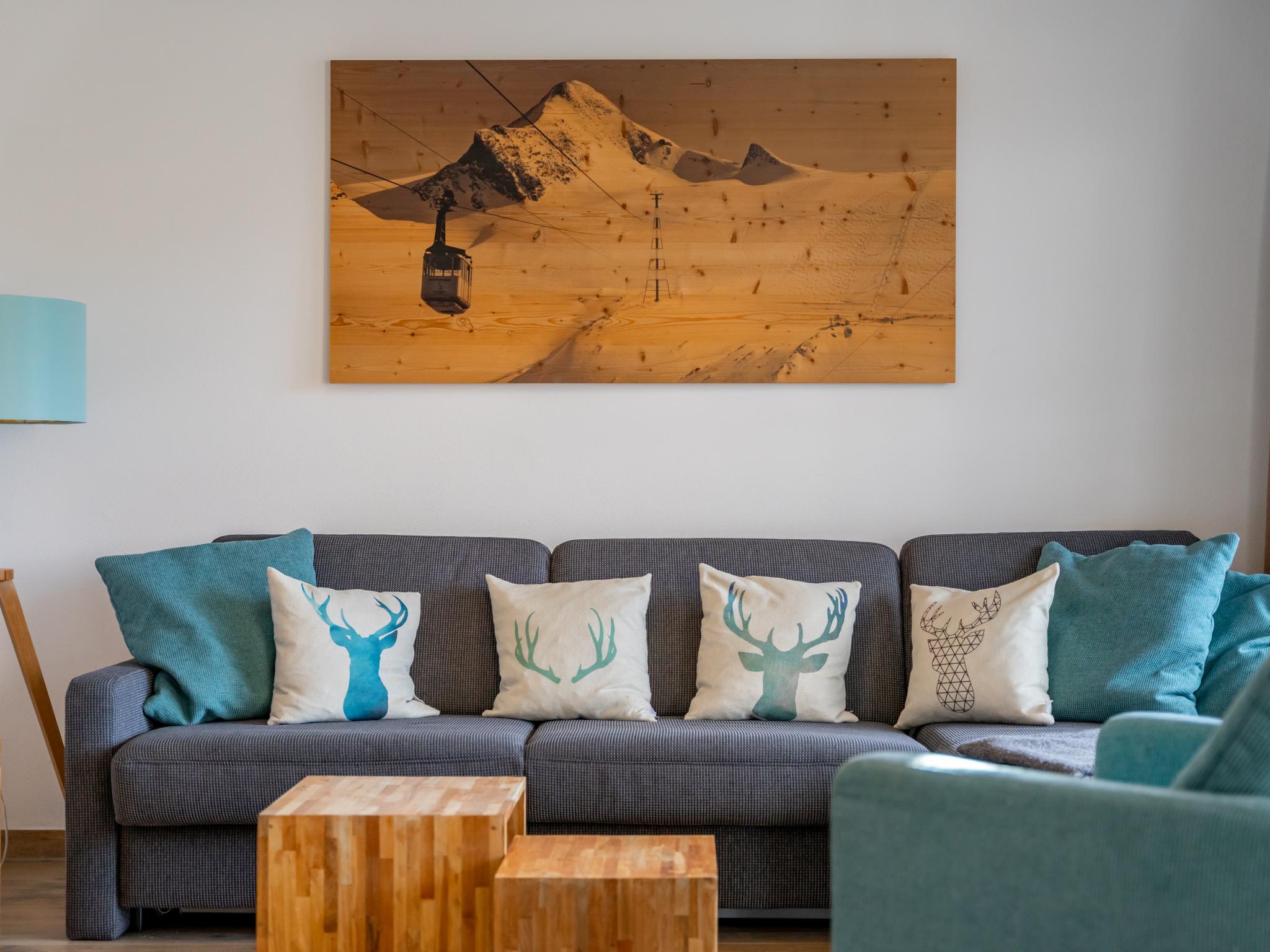 Bedroom with comfortable beds at Tauern Suites Mitterwirt TOP 212 in Piesendorf