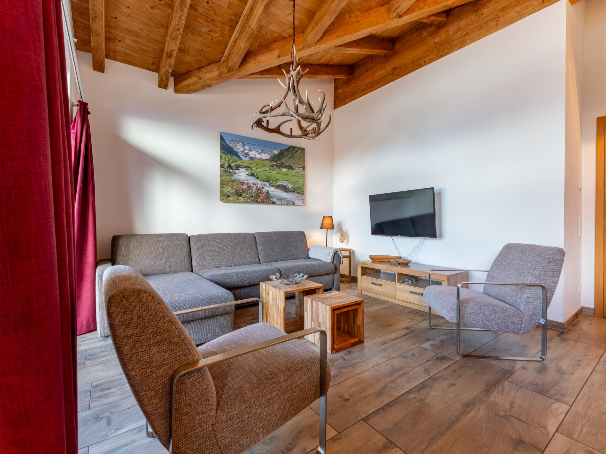 Swimming pool area at Tauern Suites Mitterwirt TOP 224 - Penthouse Maiskogel-view in Piesendorf