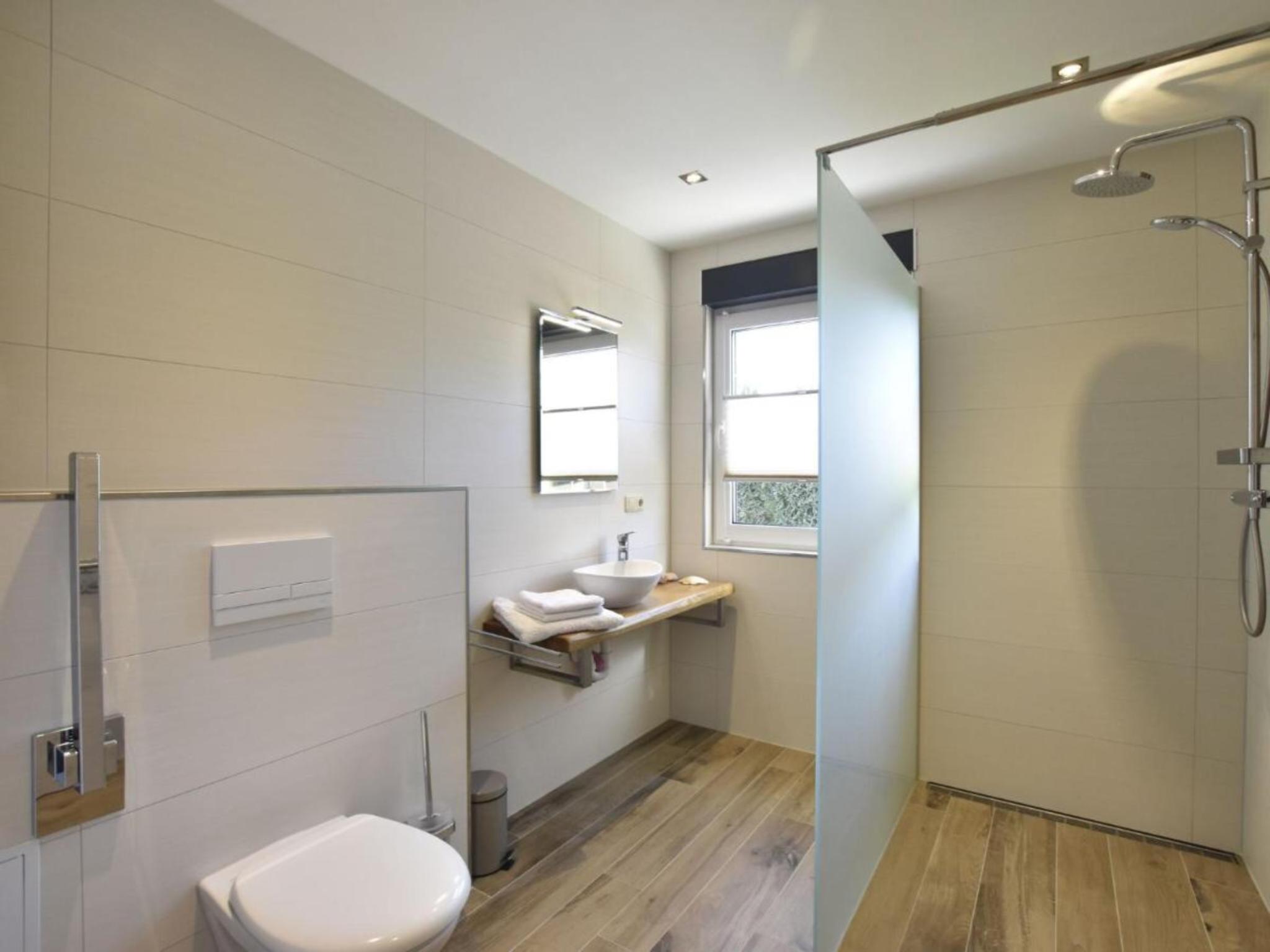 Modern kitchen at Möwe in Barnekow