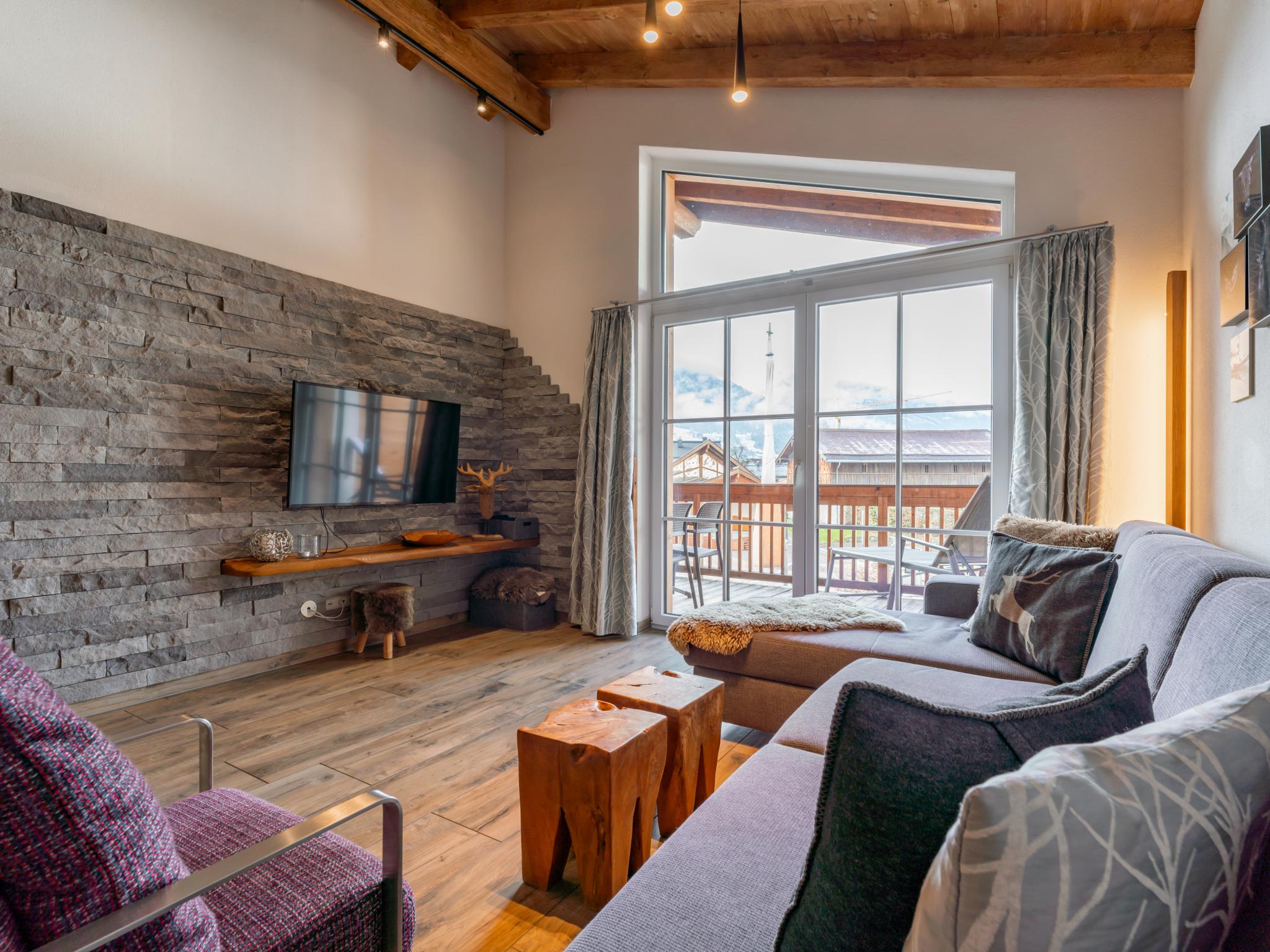 Swimming pool area at Tauern Suites Mitterwirt TOP 223 in Piesendorf