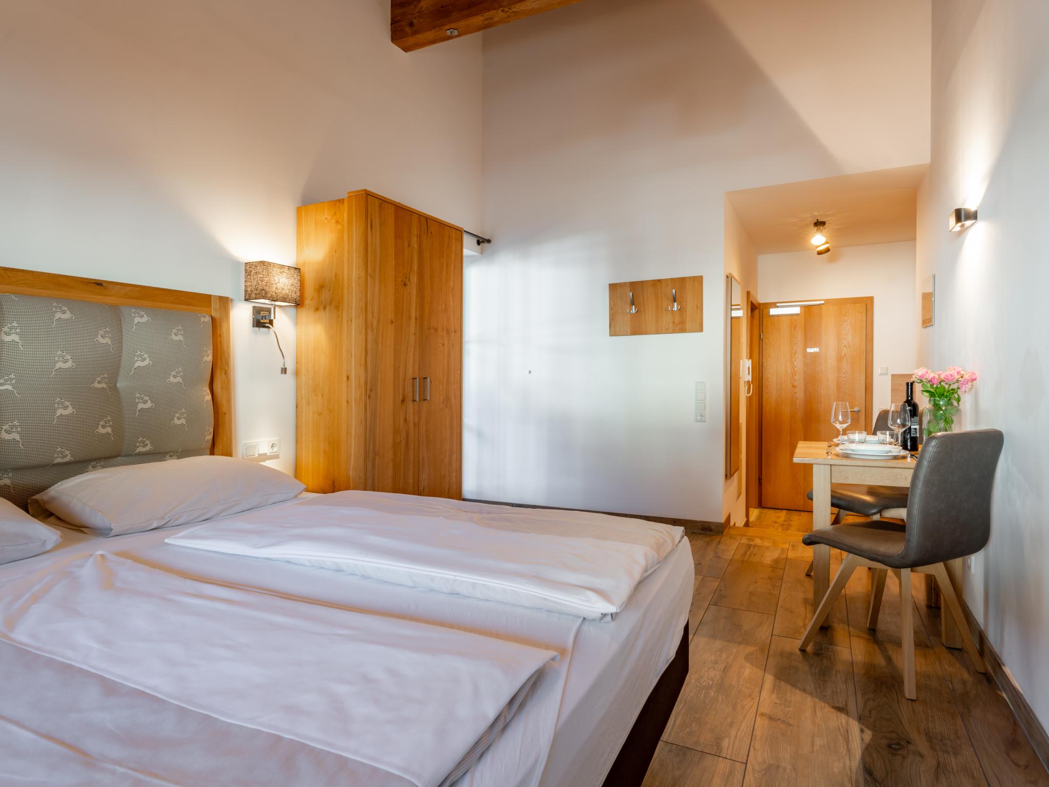 Bathroom facilities at Tauern Suites Mitterwirt TOP 124 in Piesendorf