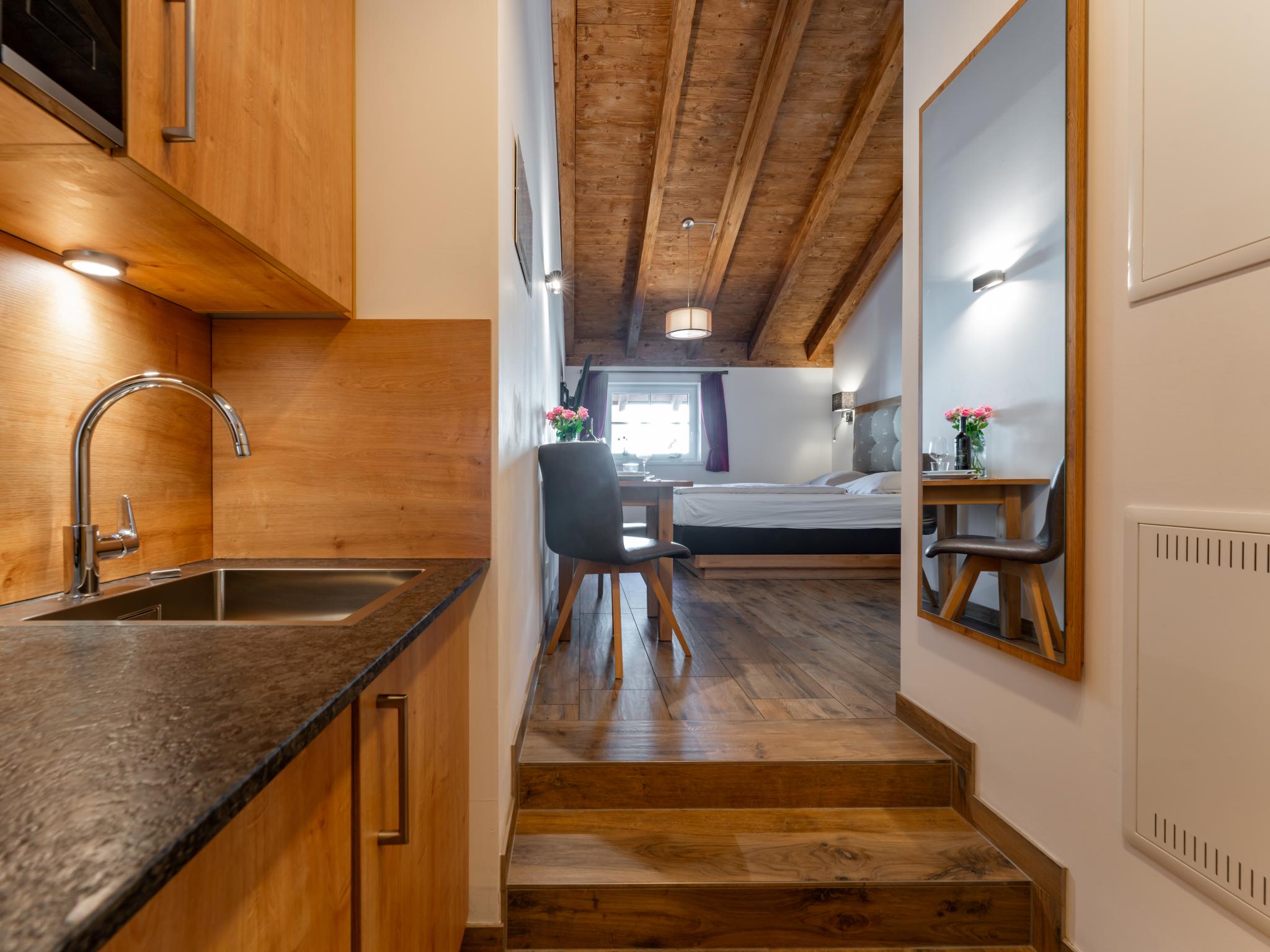 Bedroom with comfortable beds at Tauern Suites Mitterwirt TOP 124 in Piesendorf